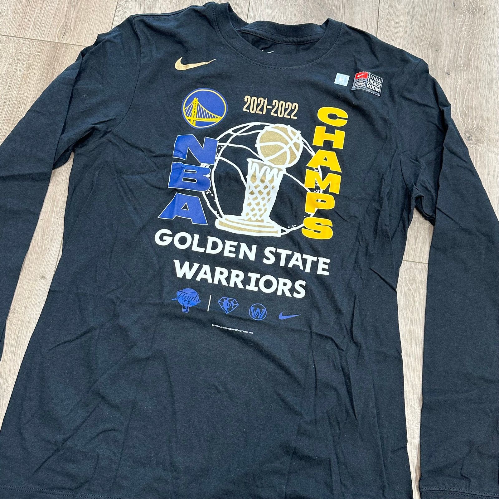 Nike Nike Golden State Warriors 2022 NBA Finals locker room Shirt Size US M / EU 48-50 / 2 - 2 Thumbnail