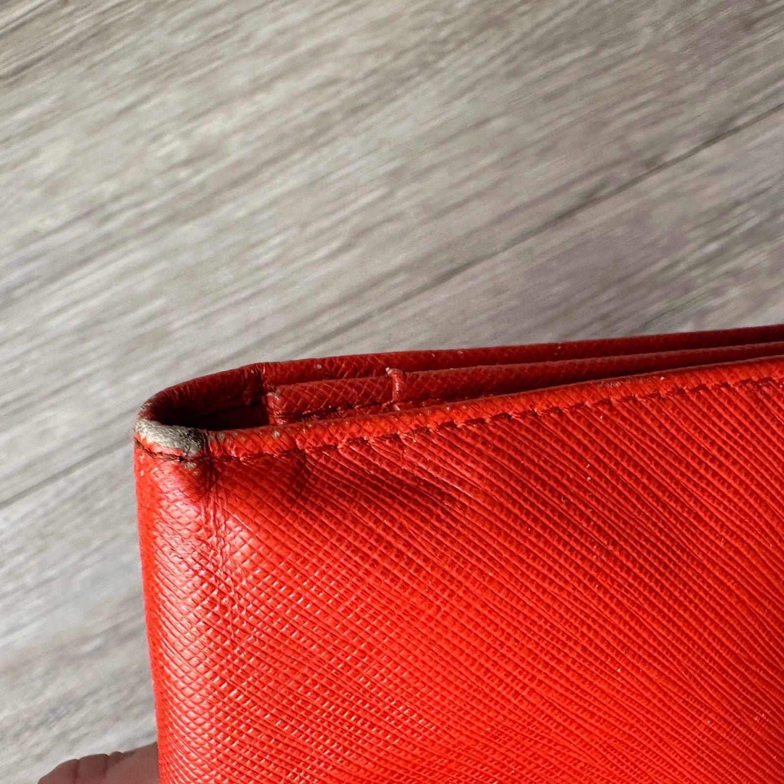 Salvatore Ferragamo Salvatore Ferragamo Pamplona Pebble Red Leather Long Wallet Size ONE SIZE - 14 Thumbnail
