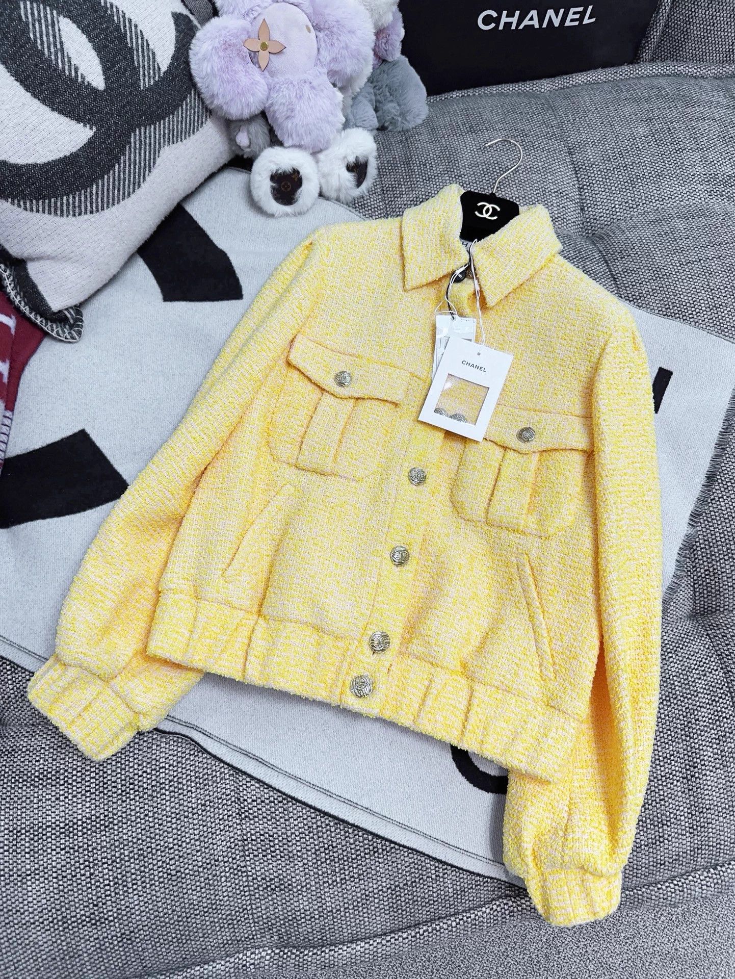 Chanel Chanel 21P Light Yellow Two-Pocket Woven 38 Jacket Size S / US 4 / IT 40 - 9 Thumbnail