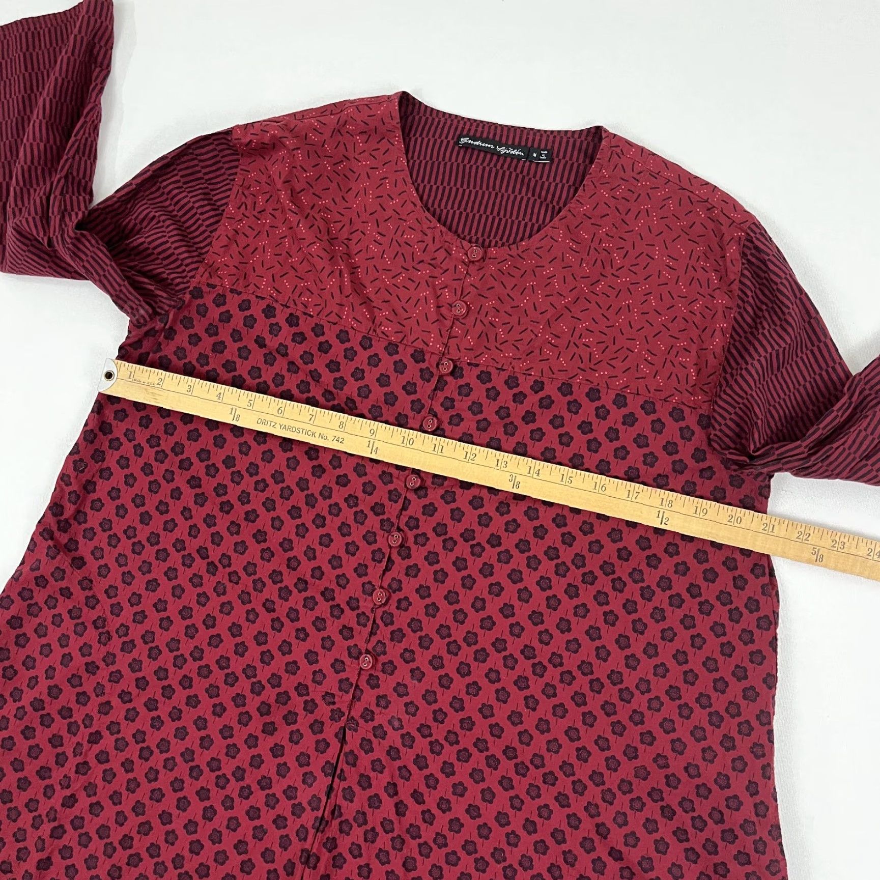 Vintage Gudrun Sjoden Tunic Blouse Womens M Red Organic Cotton Artsy Whimsical Floral 3/4 Sleeve Casual Shirt, Regular Fit, 100% Cotton Women’s Medium Red Size M / US 6-8 / IT 42-44 - 4 Thumbnail