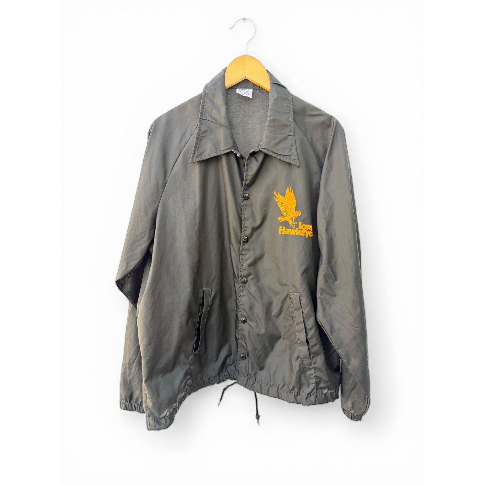 & Other Stories vintage 80s Iowa Hawkeyes black windbreaker size XL fits L Size US L / EU 52-54 / 3 - 1 Thumbnail