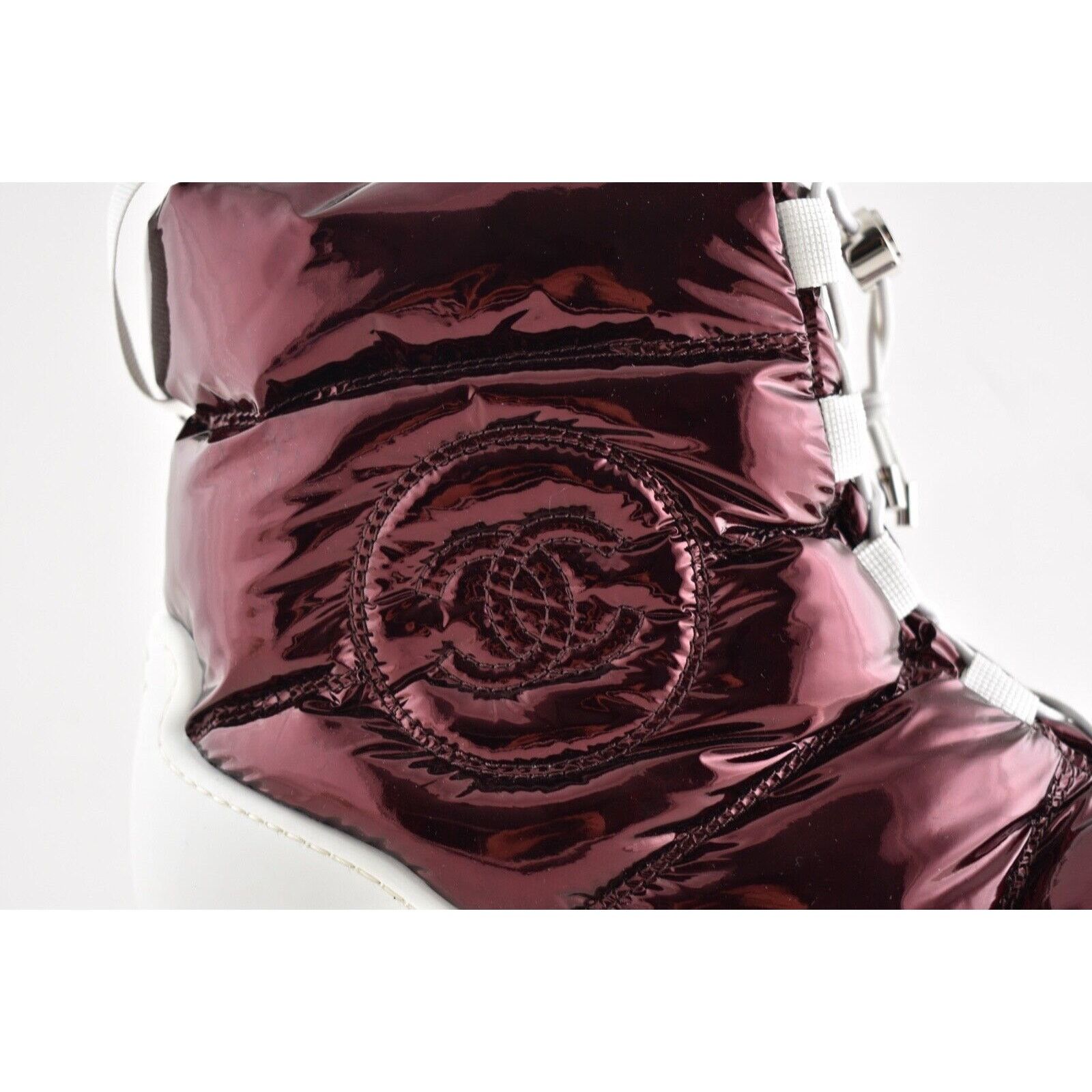 Chanel Chanel 18K Red Metallized Fabric CC Logo Snow Winter Size US 12 / IT 42 - 3 Thumbnail