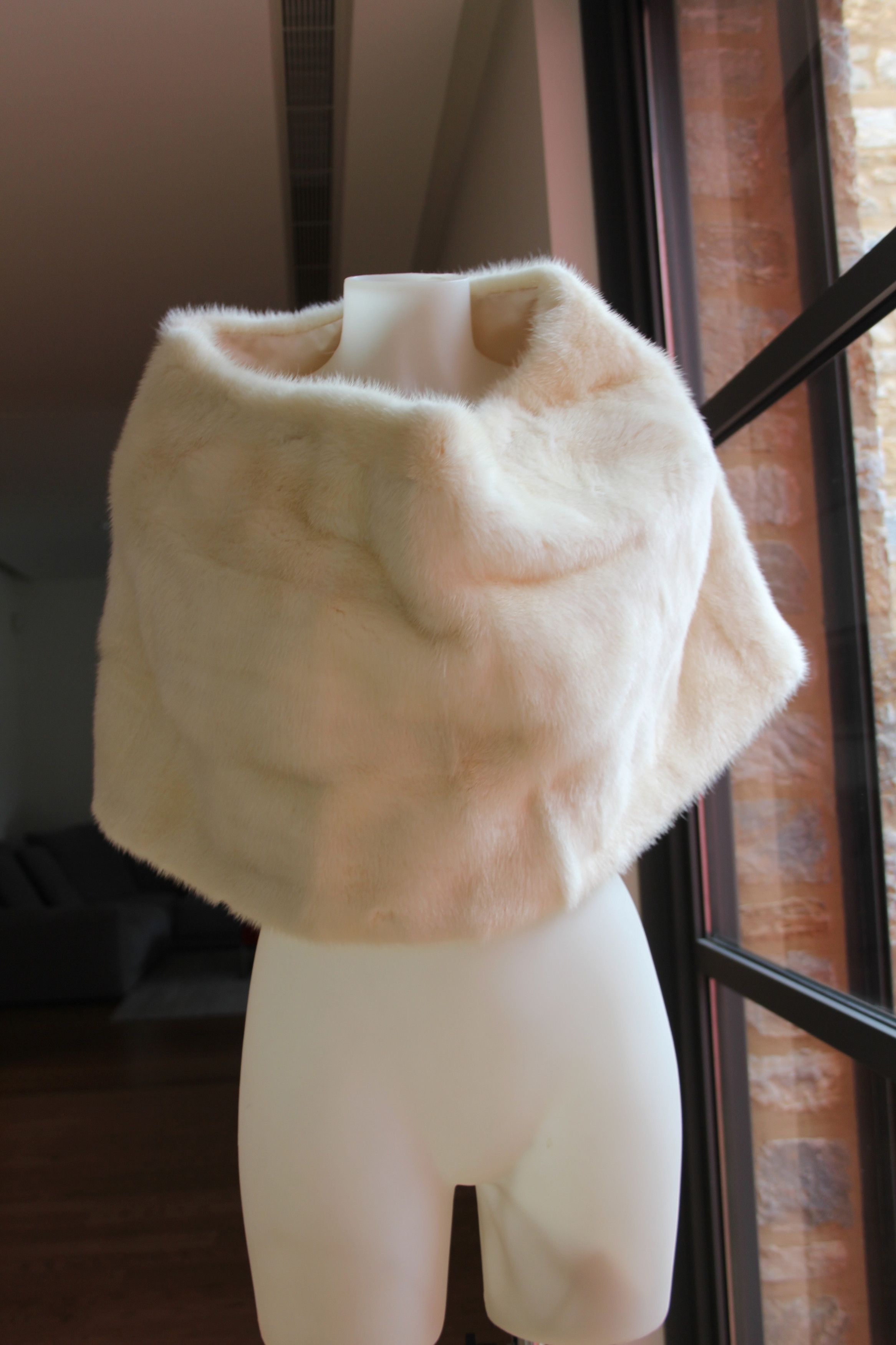 Versace Mink Halter Fur Top Versace Size M / US 6-8 / IT 42-44 - 3 Thumbnail