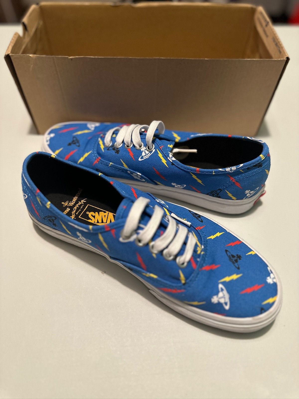 Vans Vans Authentic Vivienne Westwood Size US 7.5 / EU 40-41 - 2 Thumbnail
