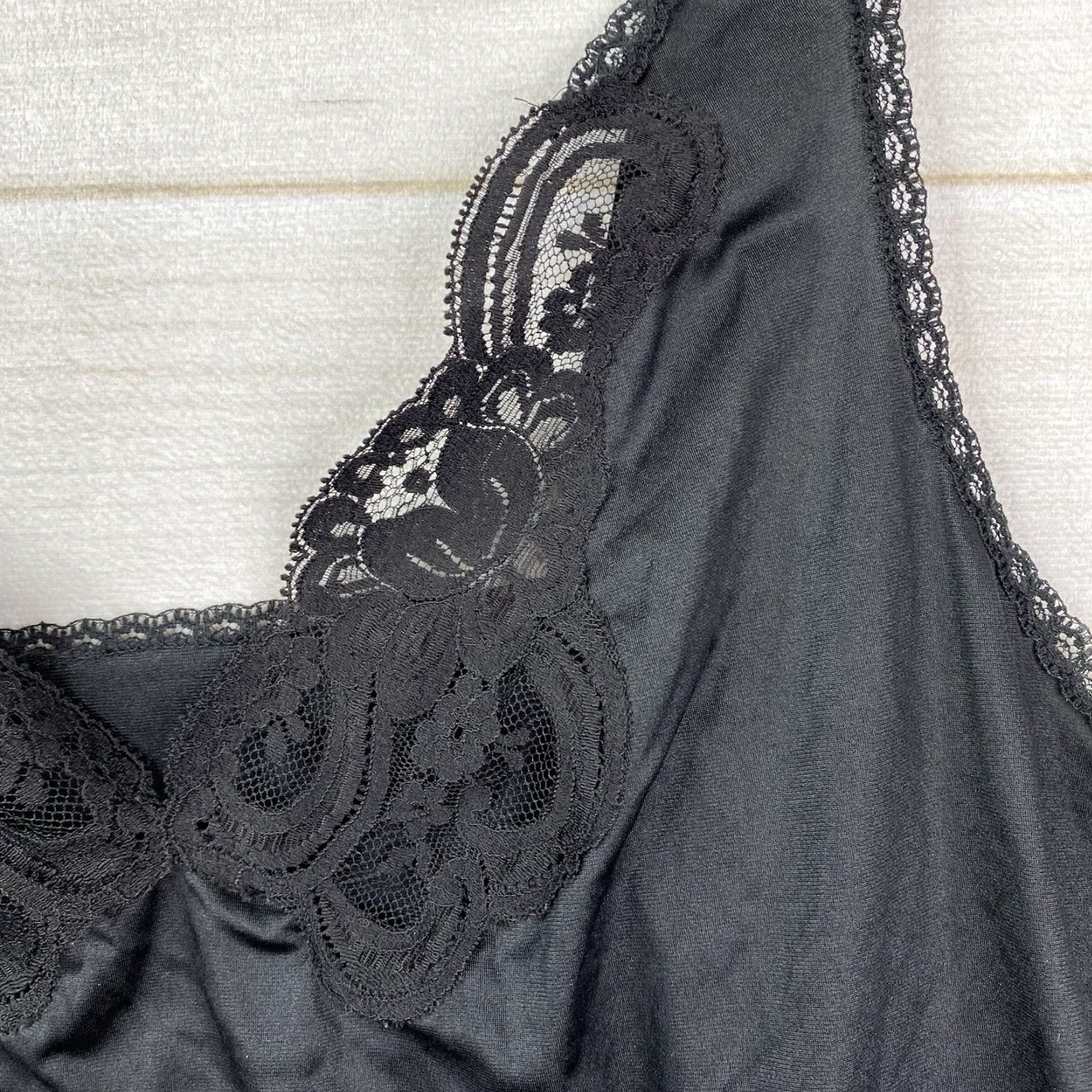 Vintage VINTAGE WonderMaid Camisole Womens 38 Black Satin Lace Tank Spaghetti Adjustable USA Slips Top Shirt Womens Size XS / US 0-2 / IT 36-38 - 2 Thumbnail