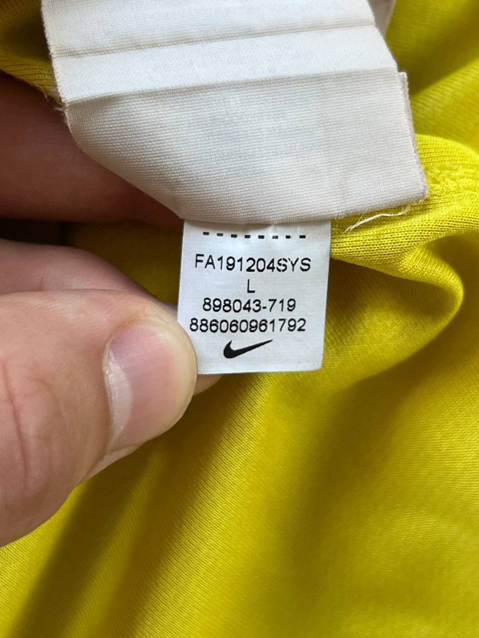 Nike Nike Goalkeeper Yellow/Green Longsleeve Football Jersey Size US L / EU 52-54 / 3 - 5 Thumbnail