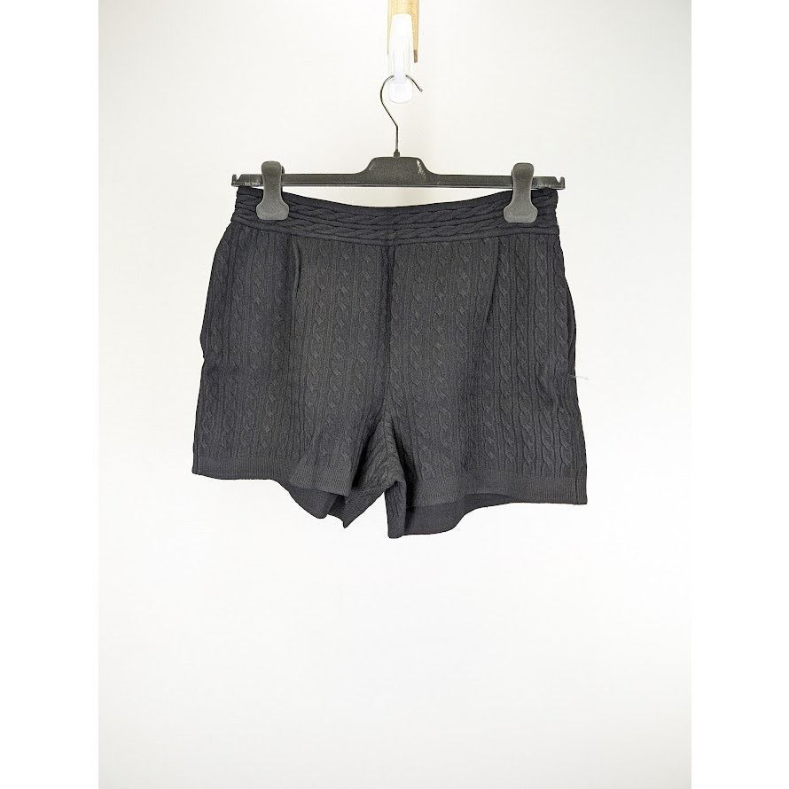Valentino o1rshd1 Women's Shorts in Black Size 36" / US 14 / IT 50 - 1 Thumbnail
