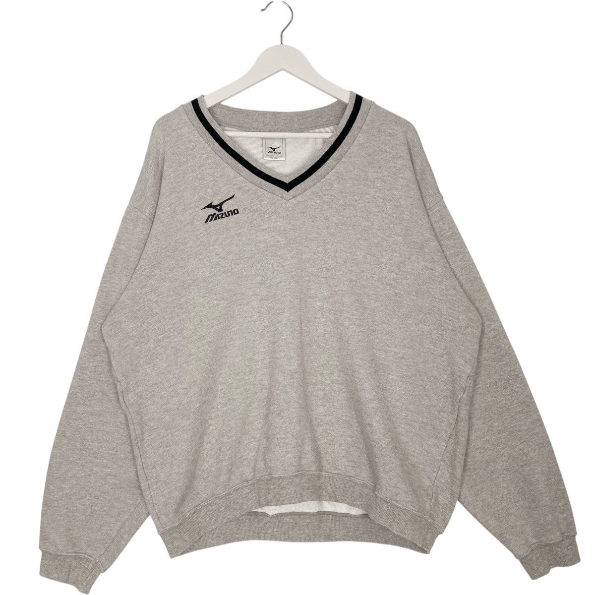 Vintage Vintage Mizuno Crewneck Sweatshirt Grey Pullover Size L Size US L / EU 52-54 / 3 - 1 Thumbnail