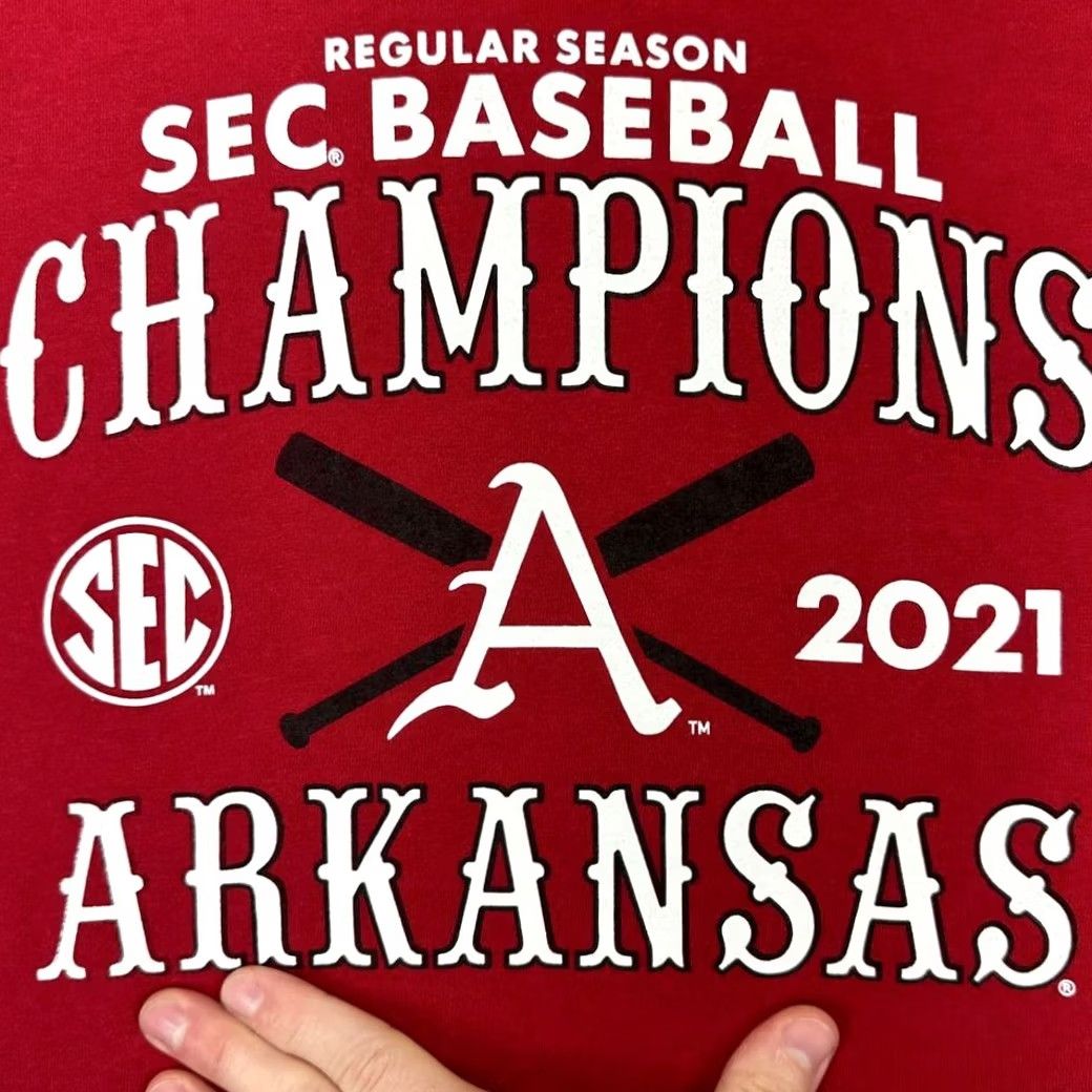 Vintage VINTAGE Arkansas Razorbacks Shirt Adult 2XL Red Baseball Tee Short Sleeve Mens Blue 84 Size US XXL / EU 58 / 5 - 6 Thumbnail