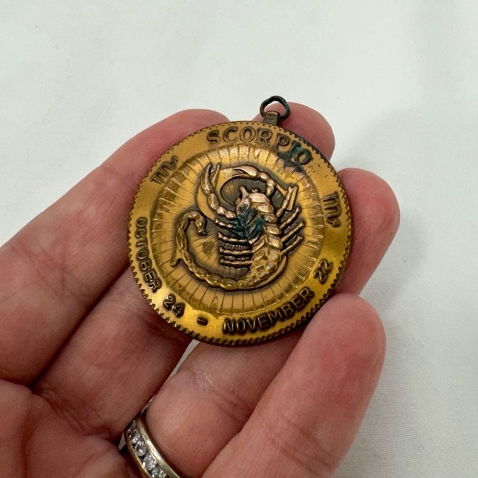 NBDN Nobrandedon VTG bronze Scorpio zodiac pendant Size ONE SIZE - 2 Thumbnail