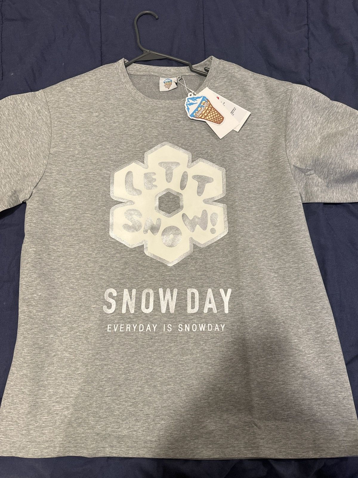 Other SnowDay snowflake tee Size US XL / EU 56 / 4 - 1 Thumbnail