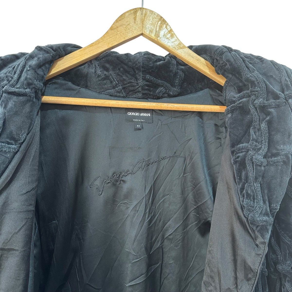 Giorgio Armani Vintage GIORGIO ARMANI Quilted Velvet Jacket Made in Italy Size M / US 6-8 / IT 42-44 - 5 Thumbnail