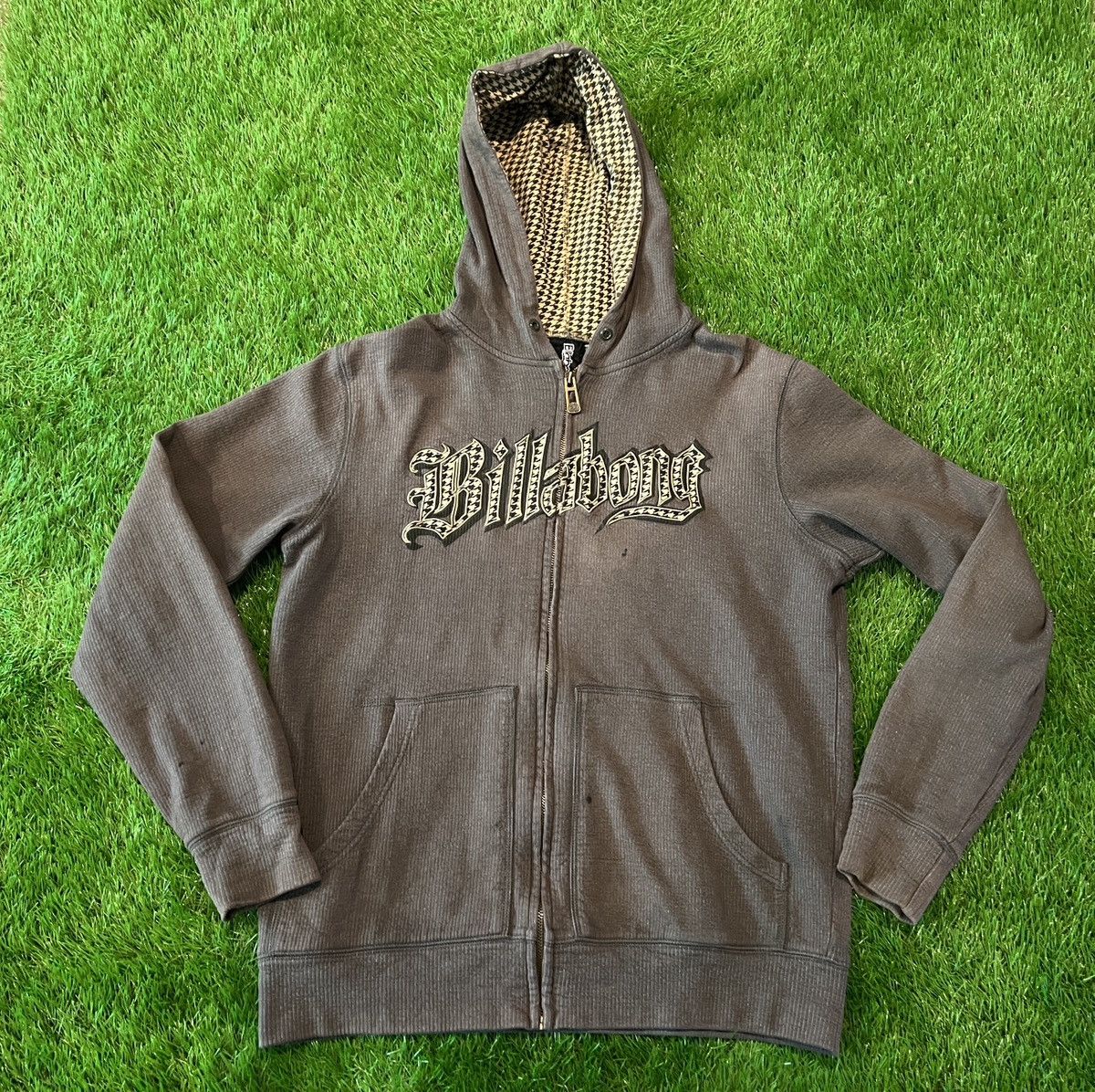 Billabong Vintage Brown Y2K Billabong Zip Up Embroidered Logo Hoodie Size US L / EU 52-54 / 3 - 1 Thumbnail
