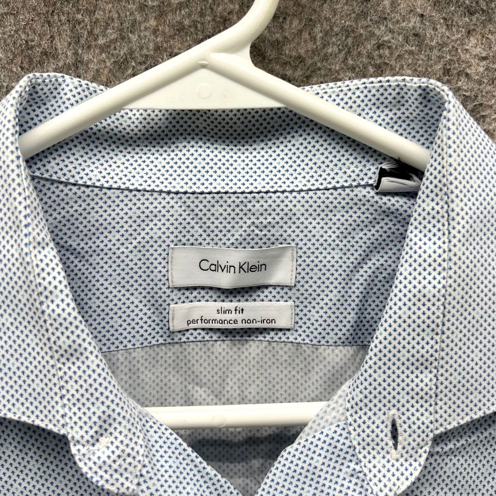 Calvin Klein Calvin Klein Shirt Mens Large Blue Button Down Slim Performance Arrow Print Shirt Size US L / EU 52-54 / 3 - 7 Thumbnail