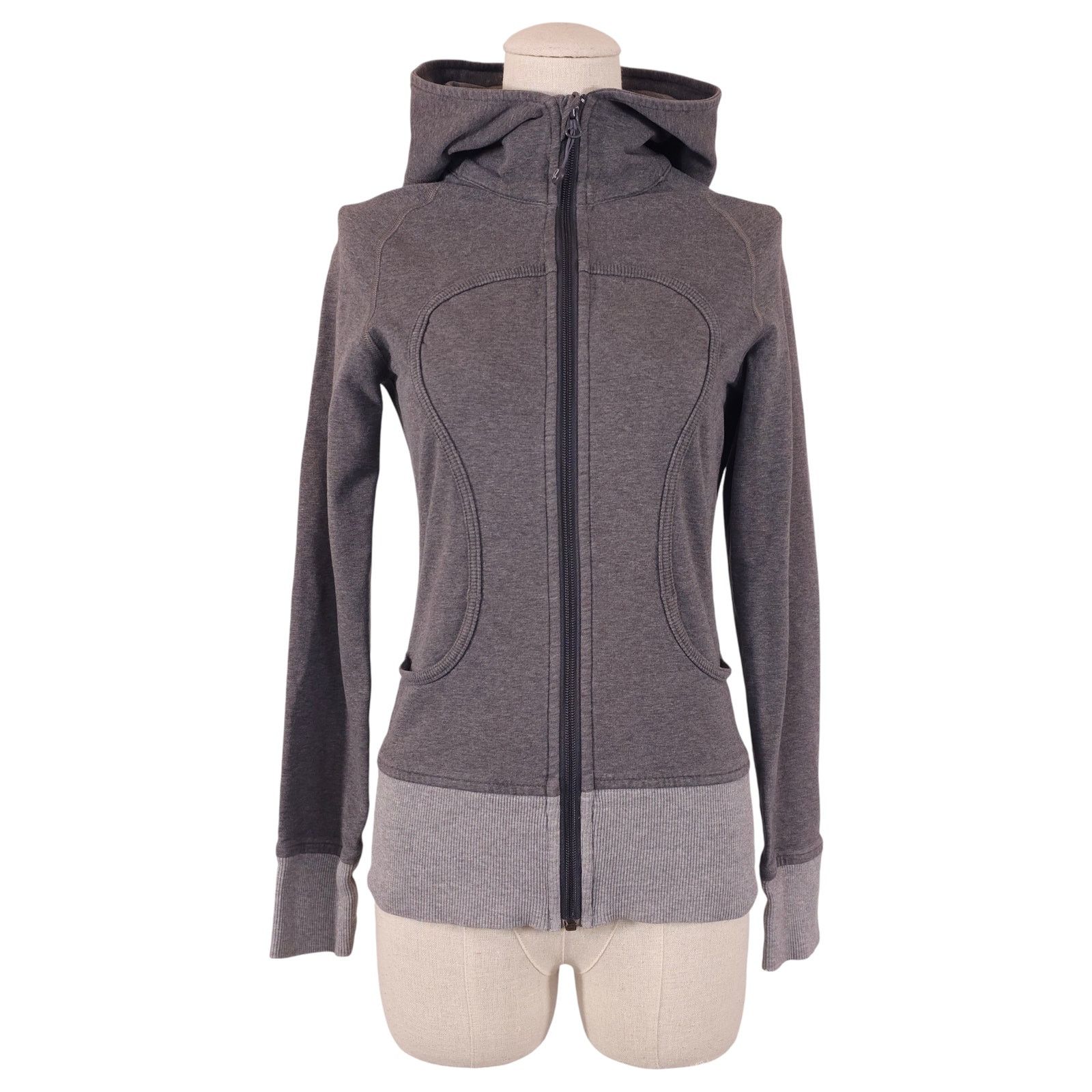 Lululemon Lululemon Scuba Hoodie Stretch Gray Sz 4 Size S / US 4 / IT 40 - 1 Thumbnail
