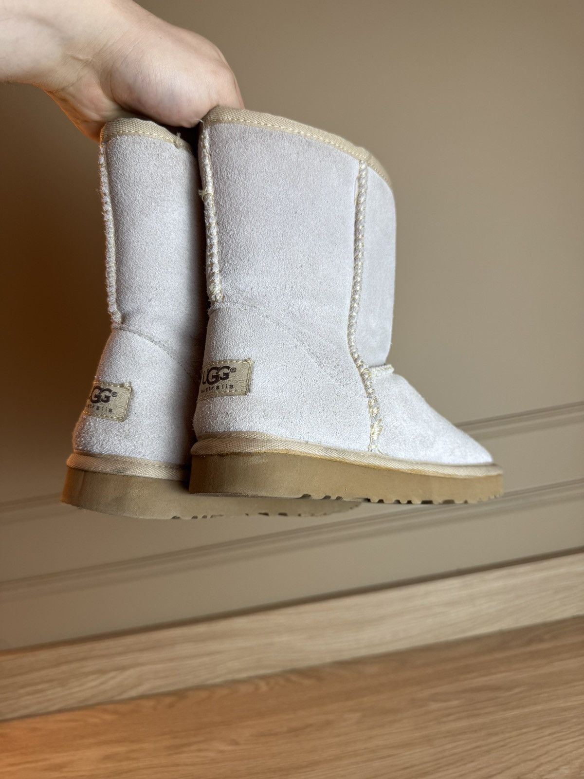 Ugg New UGG Womens Classic Short II Boots Womens Size 6 Size US 6 / IT 36 - 4 Thumbnail