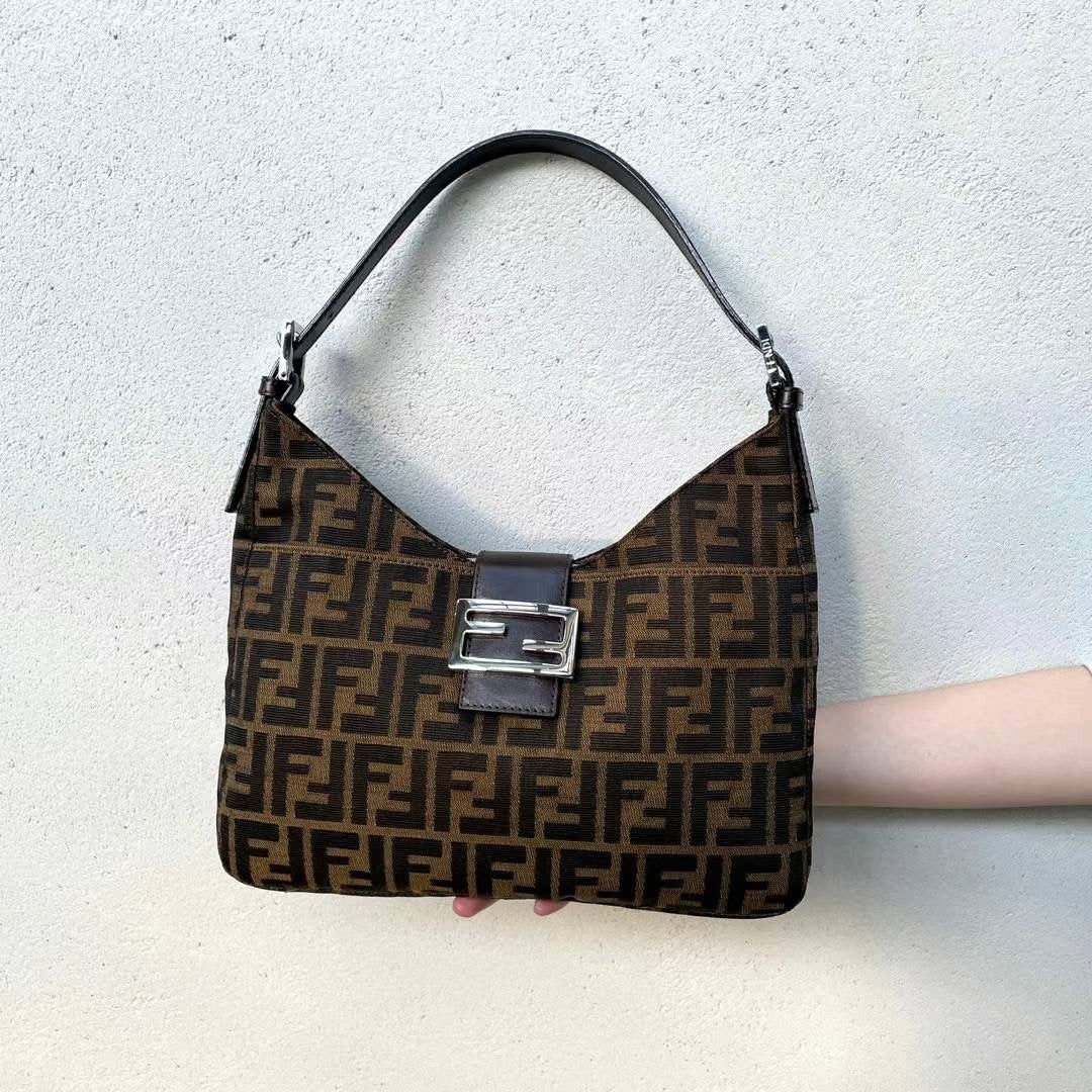 Fendi Fendi Zucca V-Shaped Mamma Bucket Shoulder Bag Size ONE SIZE - 1 Thumbnail