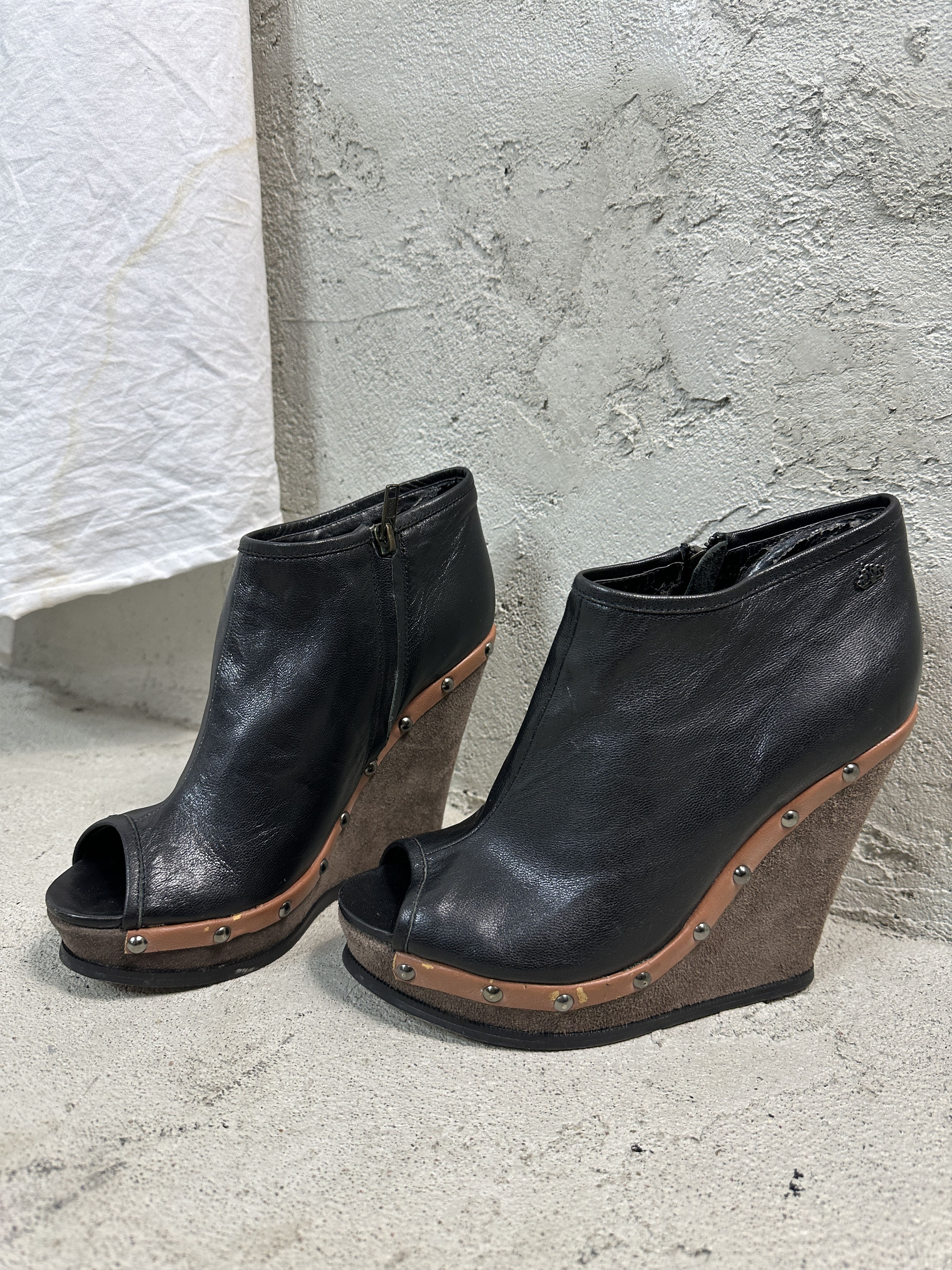 Vintage Platform Wedge Peep Toe Leather Shoes
