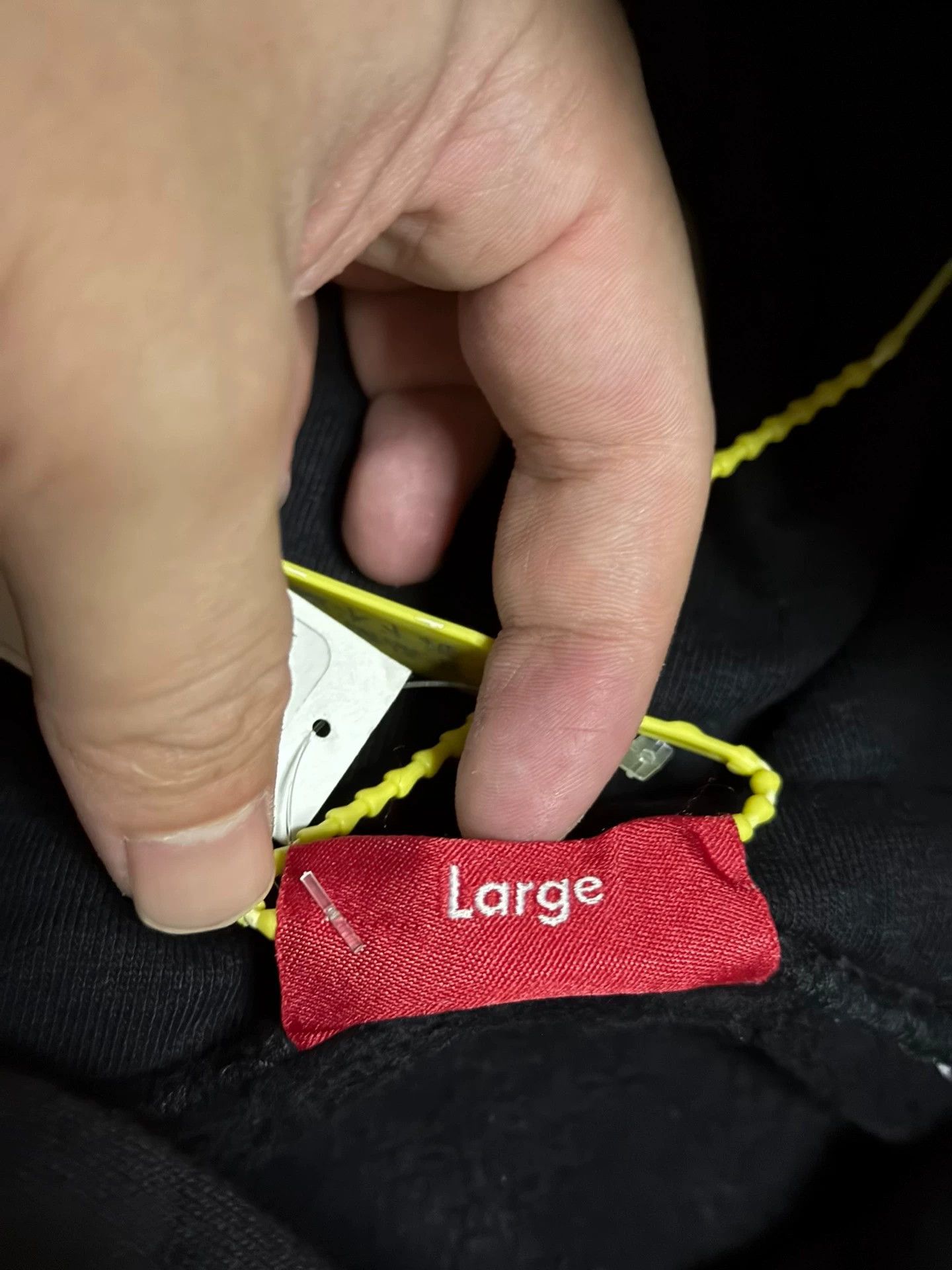 Supreme Supreme SS18 Tag Hoodie Black L New with Tags Size US L / EU 52-54 / 3 - 5 Thumbnail