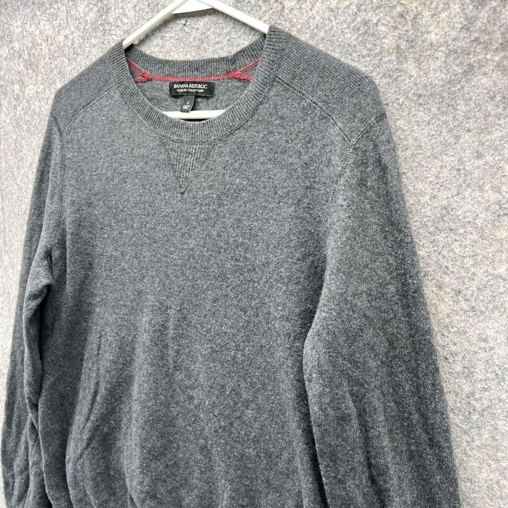 Banana Republic Banana Republic Sweater Men Small Gray Wool Crewneck Pullover All Seasons Vintage: No, Regular Fit, Logo, Shirt Size US S / EU 44-46 / 1 - 4 Thumbnail