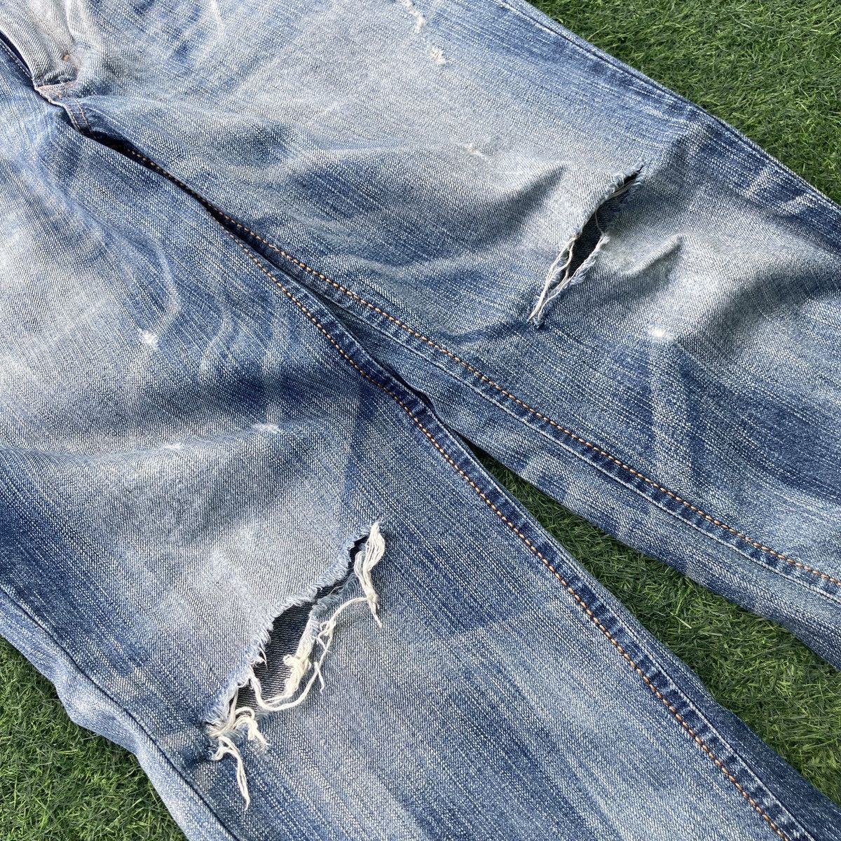 Edwin EDWIN XV FLARED RIPPED JEANS Size US 34 / EU 50 - 9 Thumbnail