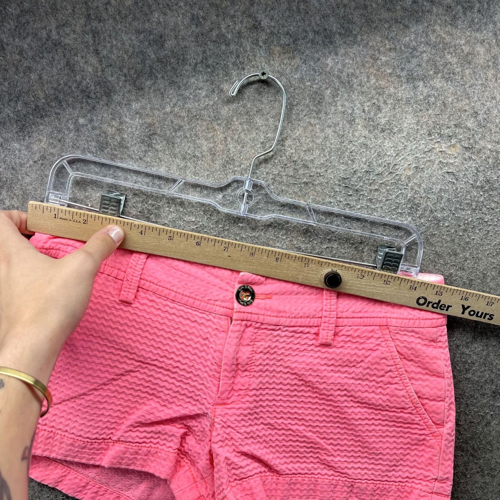 Lilly Pulitzer VINTAGE Lilly Pulitzer Shorts Womens 2 Walsh Seersucker Chino Pink Casual Summer Womens Size 26" / US 2 / IT 38 - 4 Thumbnail