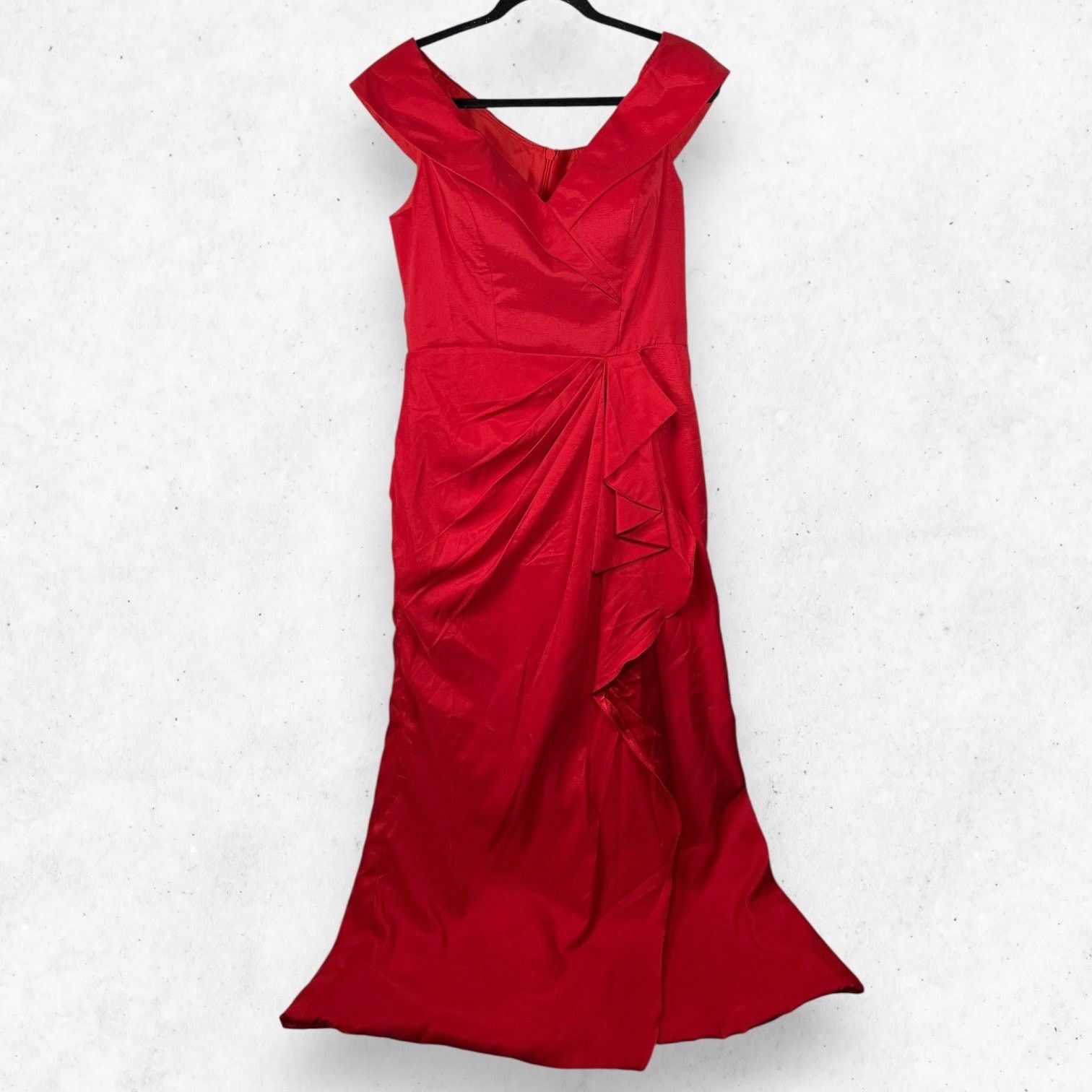 Other Red Satin Mermaid Wedding Gown Off Shoulder Sz 12 Size XL / US 12-14 / IT 48-50 - 1 Thumbnail