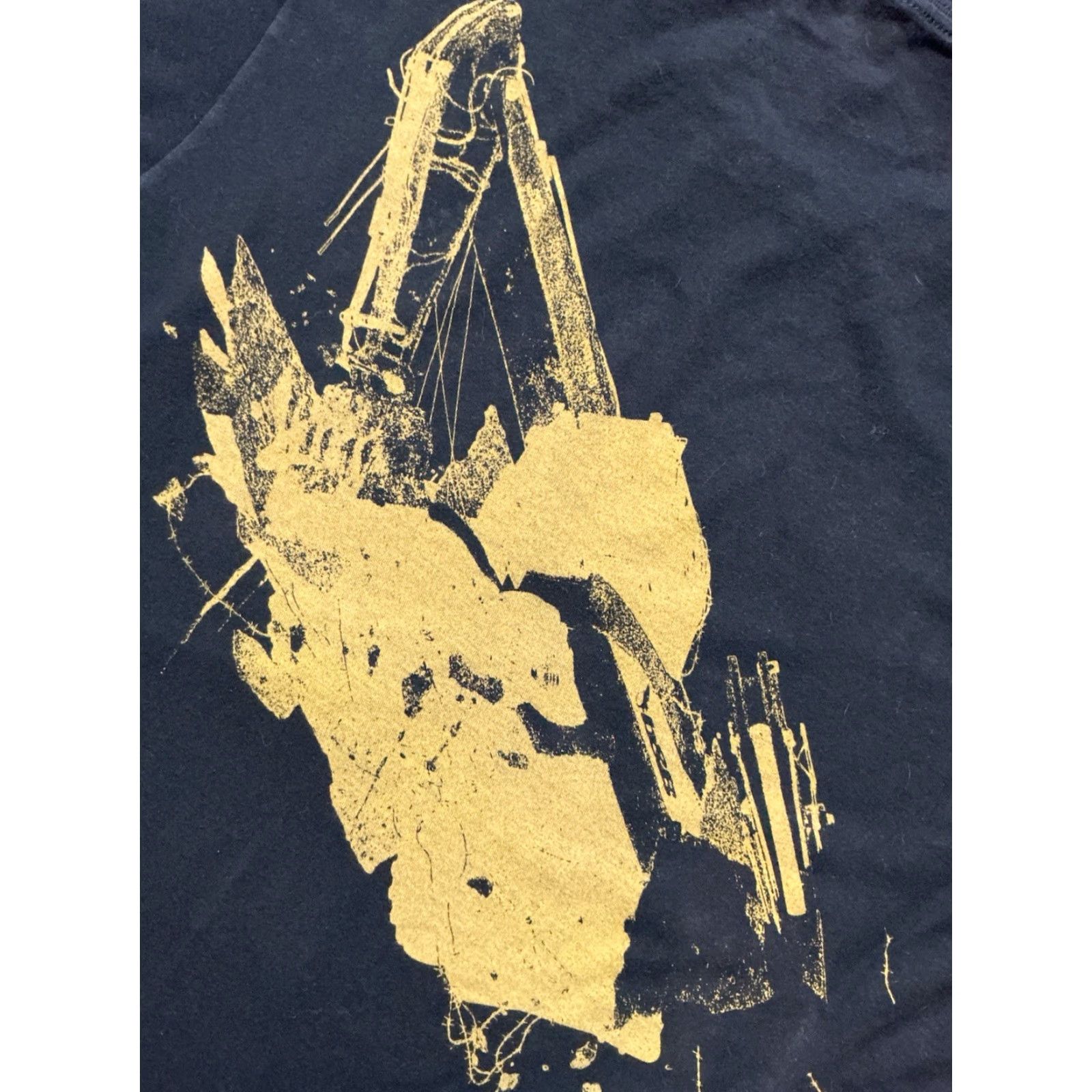 Tultex Post Malone Beerbongs & Bentleys Tour 2018 VIP Merchandise Graphic T-Shirt Sz. L Men Tultex Black Dragon Bat S/S T-Shirt Large Size US L / EU 52-54 / 3 - 6 Thumbnail