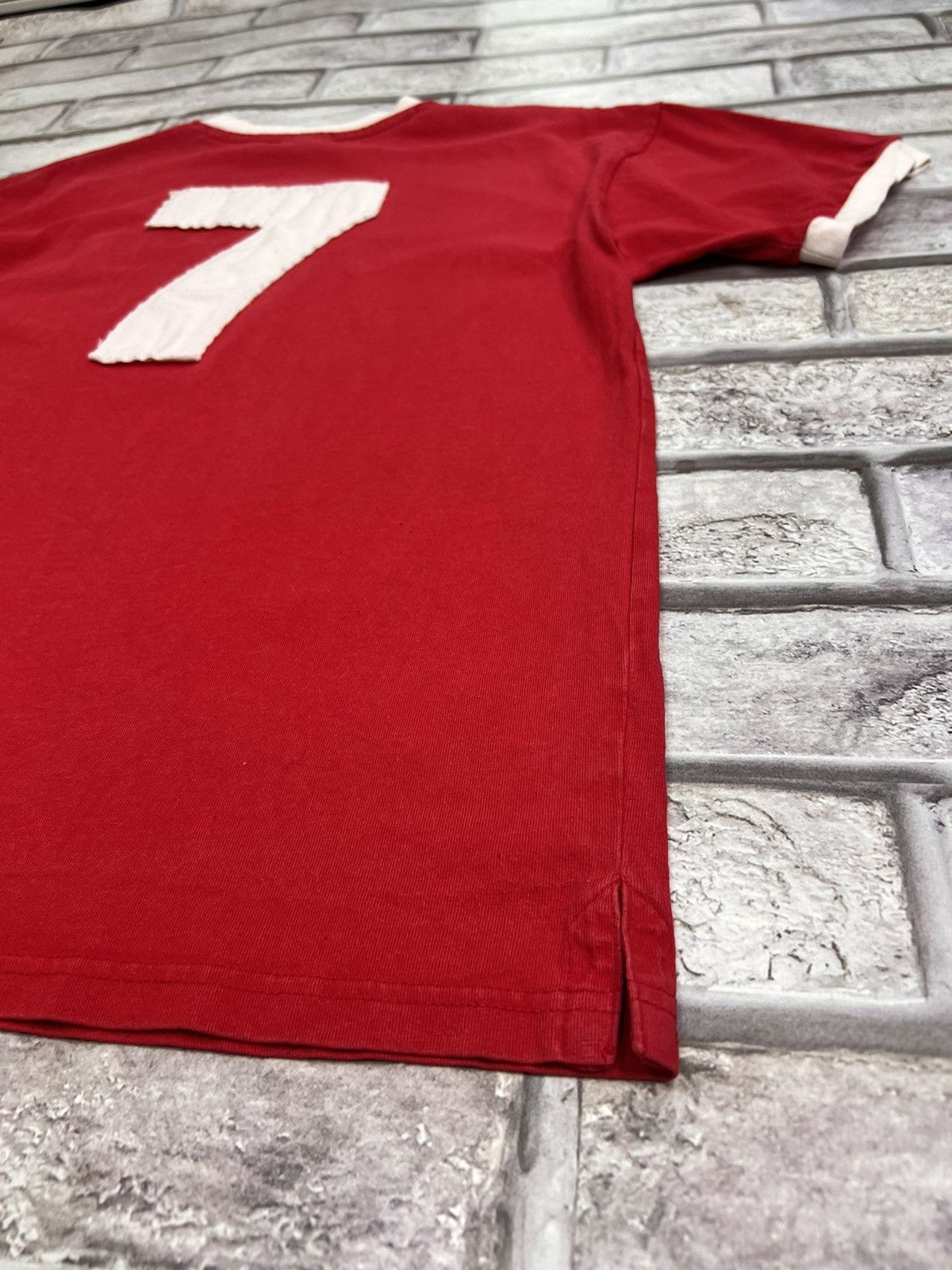 Vintage Vintage Liverpool Score Draw Soccer Jersey Size US M / EU 48-50 / 2 - 7 Thumbnail