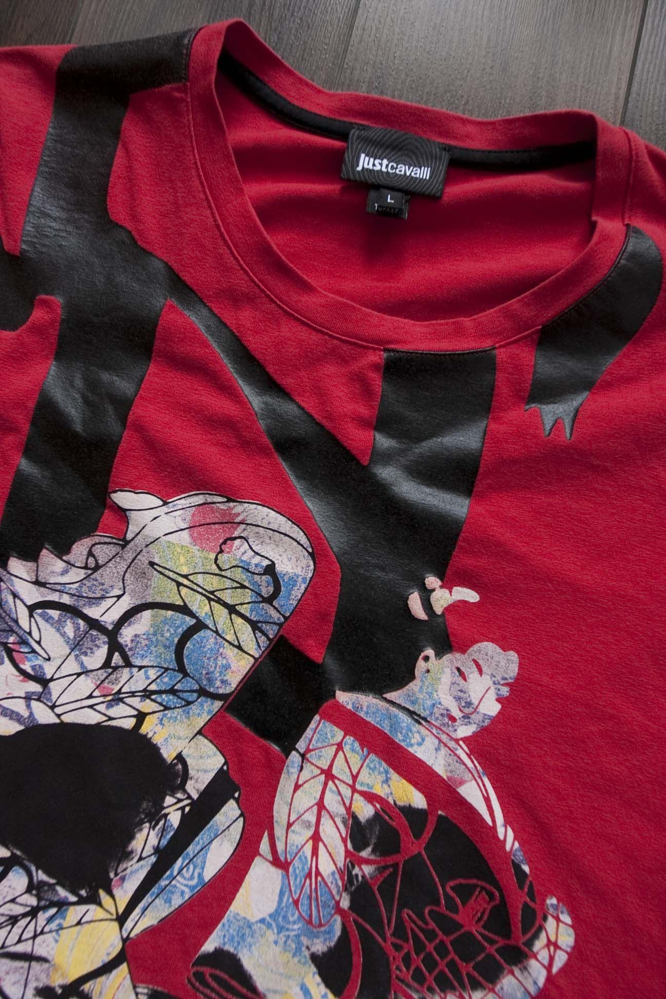 Just Cavalli Just Cavalli T Shirt Japanese Graphic Size M/L Red Size US L / EU 52-54 / 3 - 2 Thumbnail