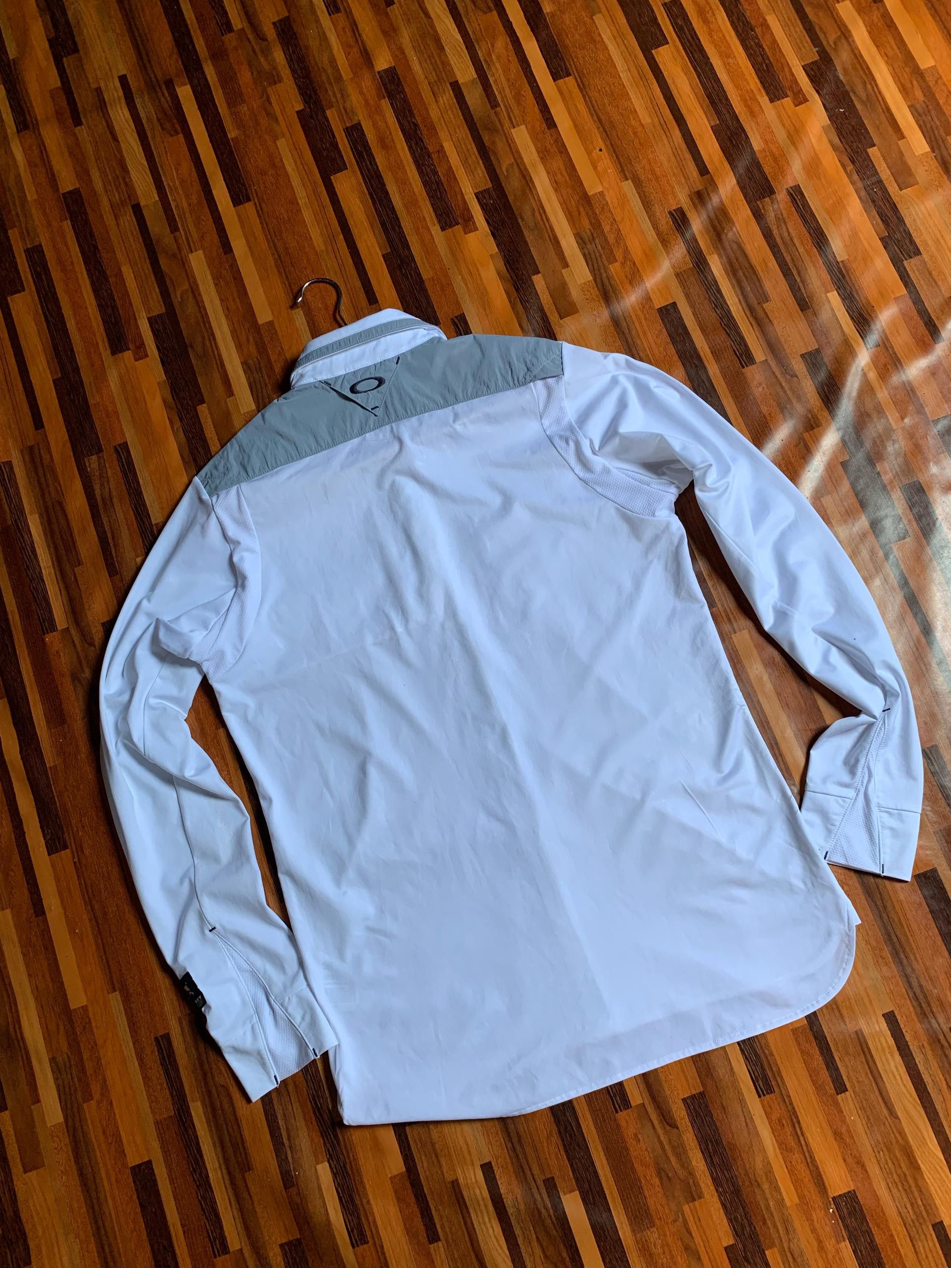 Oakley Oakley O Logo Long Sleeve Collared Polo Shirt made vietnam Size US M / EU 48-50 / 2 - 1 Thumbnail