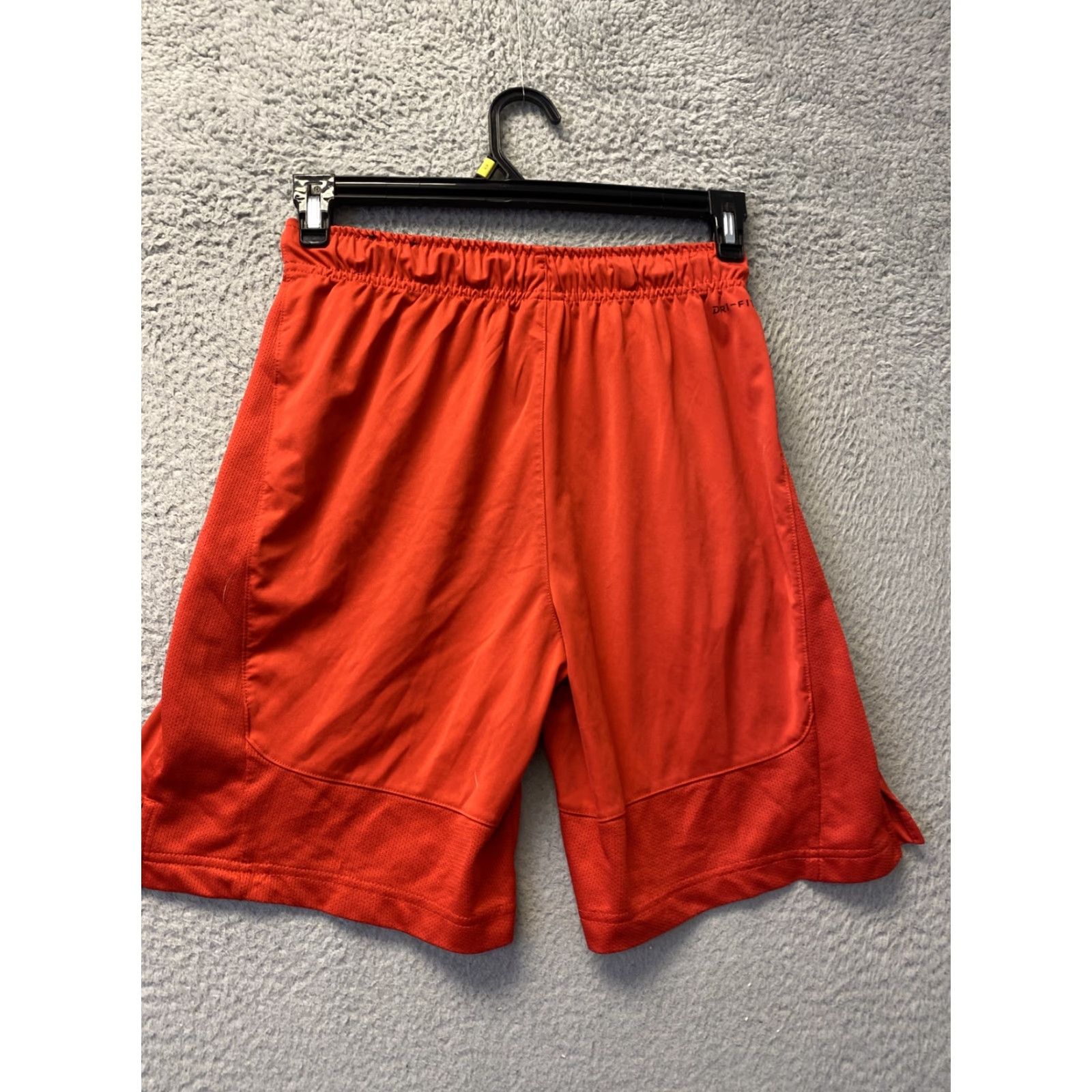 Nike Nike Basketball Shorts Mens Small Red Dri-FIT Athletic Gym Activewear 97-39 Size US 29 - 7 Thumbnail