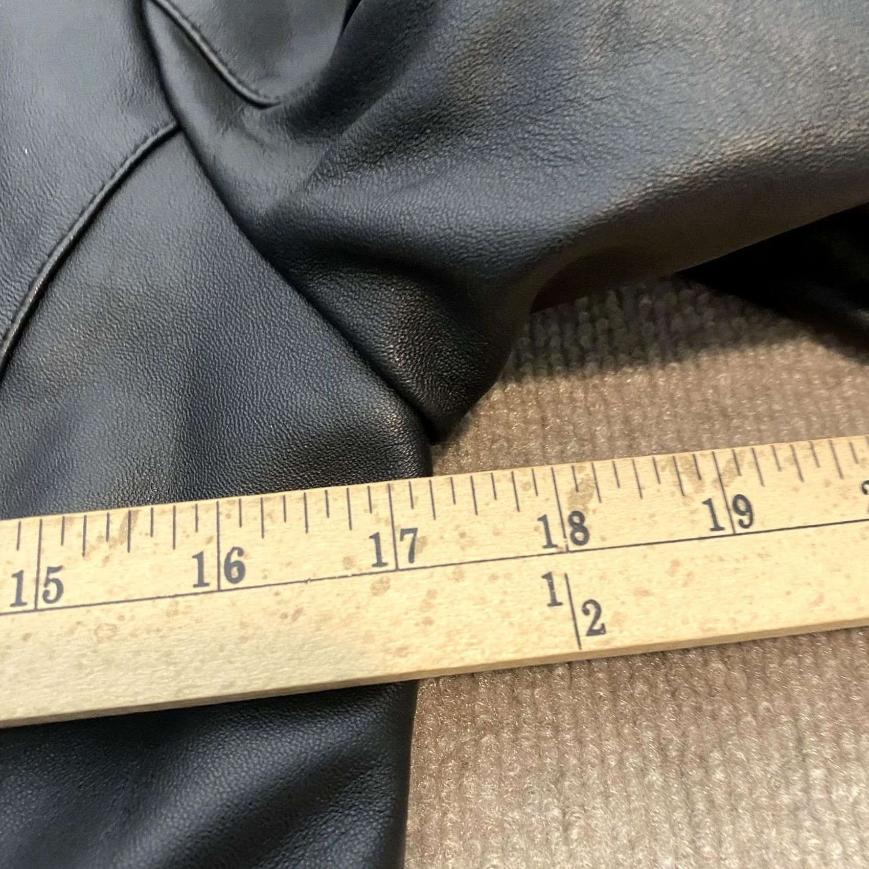 Vintage Wilsons Leather Jacket Womens Small Black Thinsulate Lined Button Collared Moto Jacket Size S / US 4 / IT 40 - 6 Thumbnail