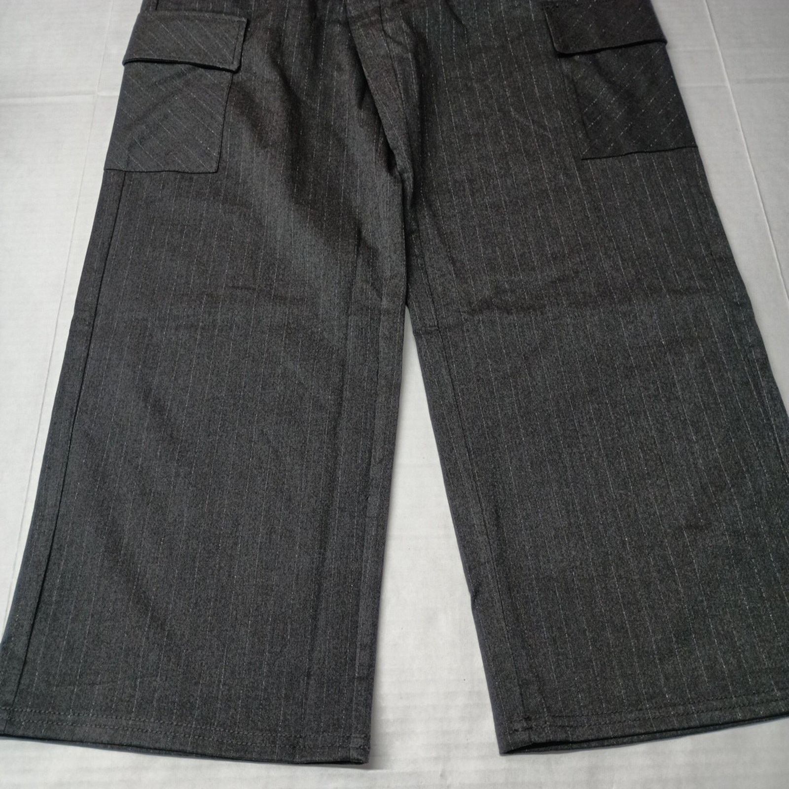 Tommy Hilfiger Tommy Hilfiger Women's Wide-Leg Cargo Pants Size 2 Gray Stri Size 26" / US 2 / IT 38 - 2 Thumbnail