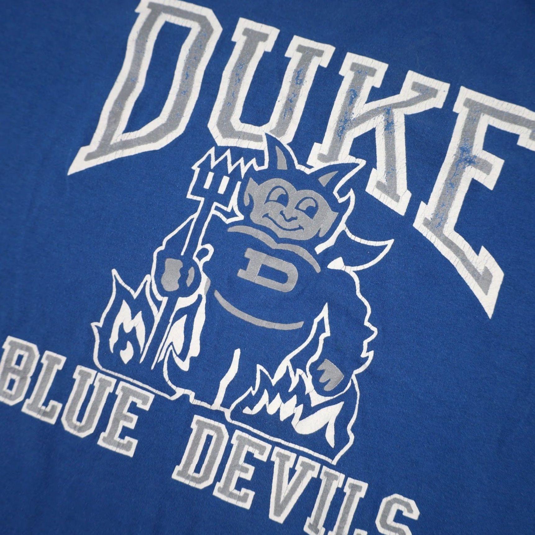 Vintage VINTAGE Duke College Blue Devils Mens XL Graphic T Shirt Blue Size US XL / EU 56 / 4 - 4 Thumbnail