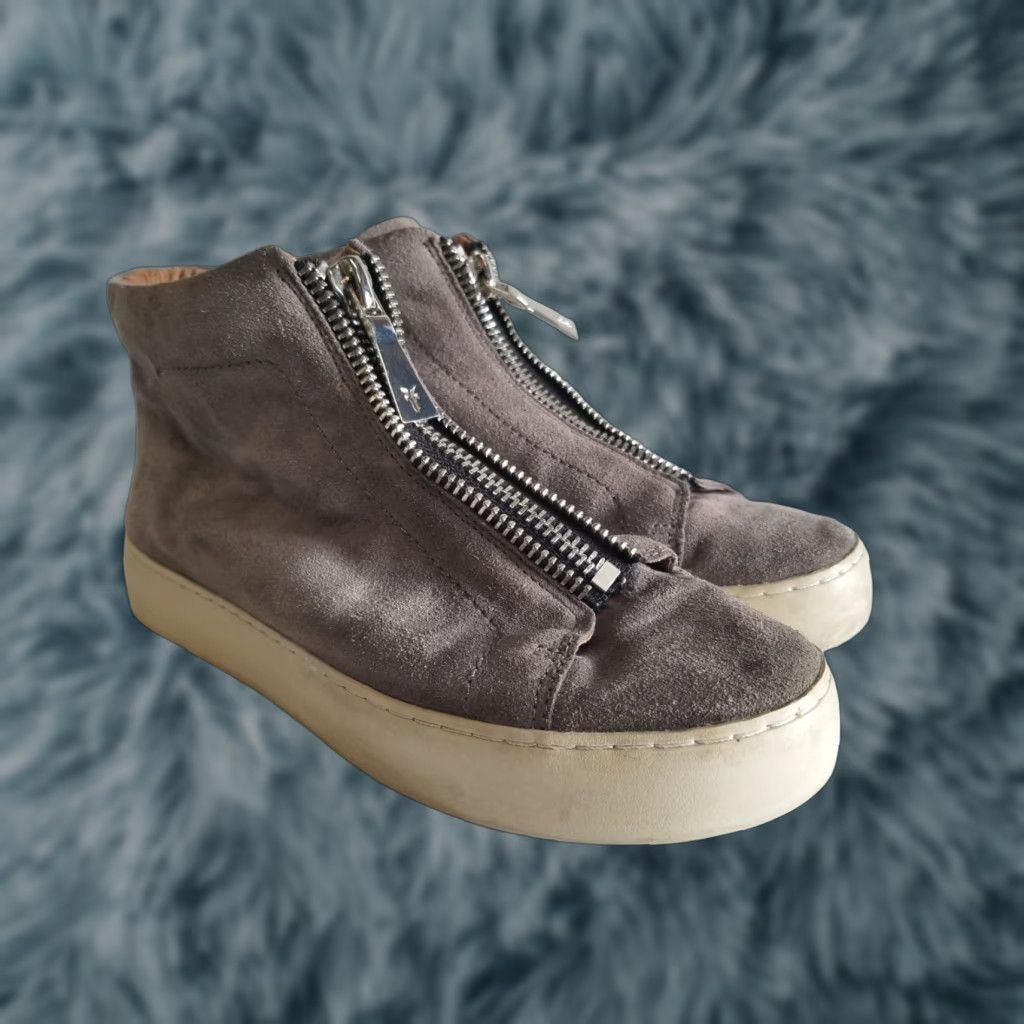 Frye Frye Lena Boots Womens Gray Suede Zipper Front Size 8 M Boots Women Gray Suede Zipper Front Frye Lena 8M Size US 8 / IT 38 - 1 Thumbnail