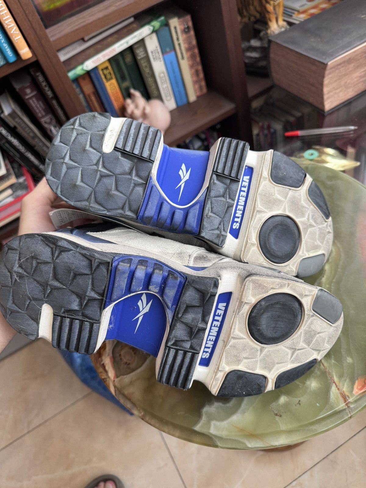 Reebok × Vetements Reebok Vetements x Genetically Modified Pump New Size US 9 / EU 42 - 6 Thumbnail