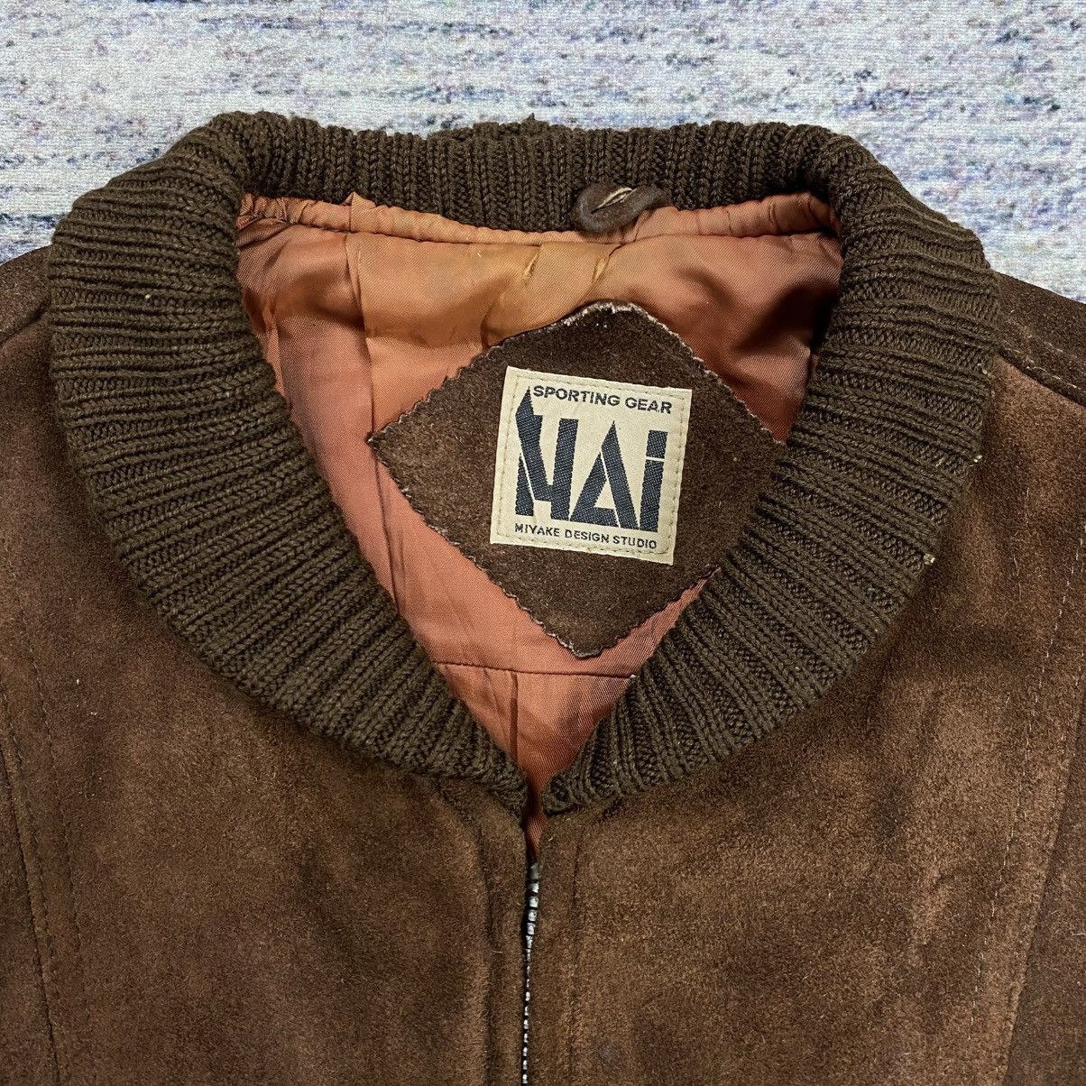 Hai Sporting Gear Vintage hai sporting gear issey miyake design leather jacket Size US M / EU 48-50 / 2 - 4 Thumbnail