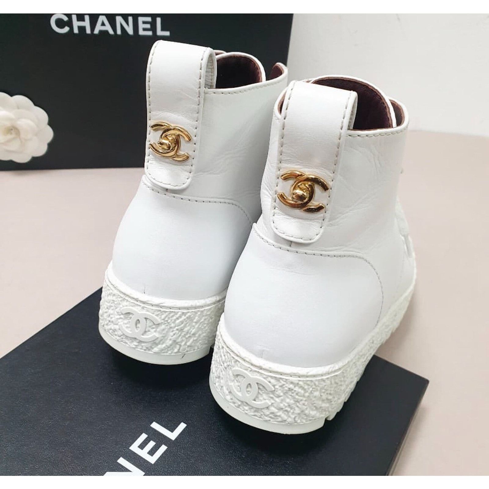 Chanel Chanel 2021 Interlocking CC Logo Combat Boots Sz.37 Size US 6 / IT 36 - 5 Thumbnail