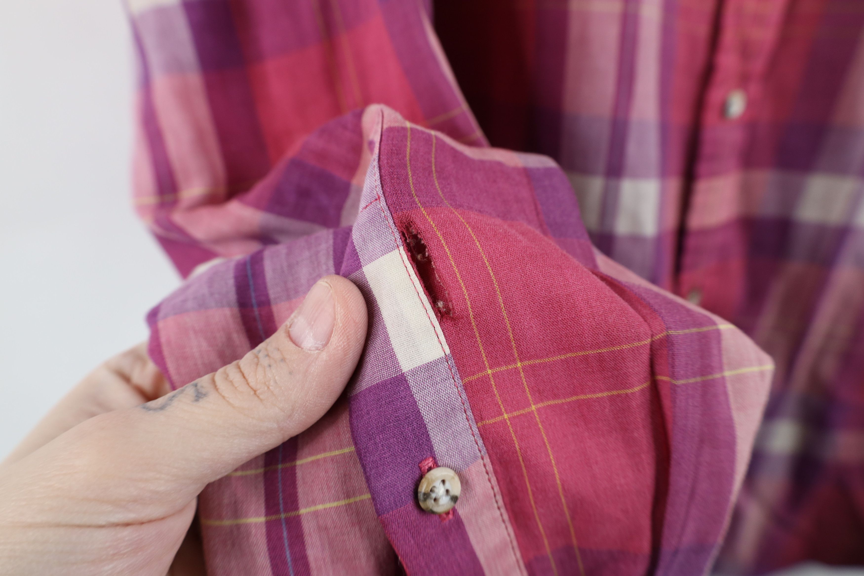 Vintage Vintage 90s Streetwear Thin Collared Button Down Shirt Plaid Size US L / EU 52-54 / 3 - 5 Thumbnail