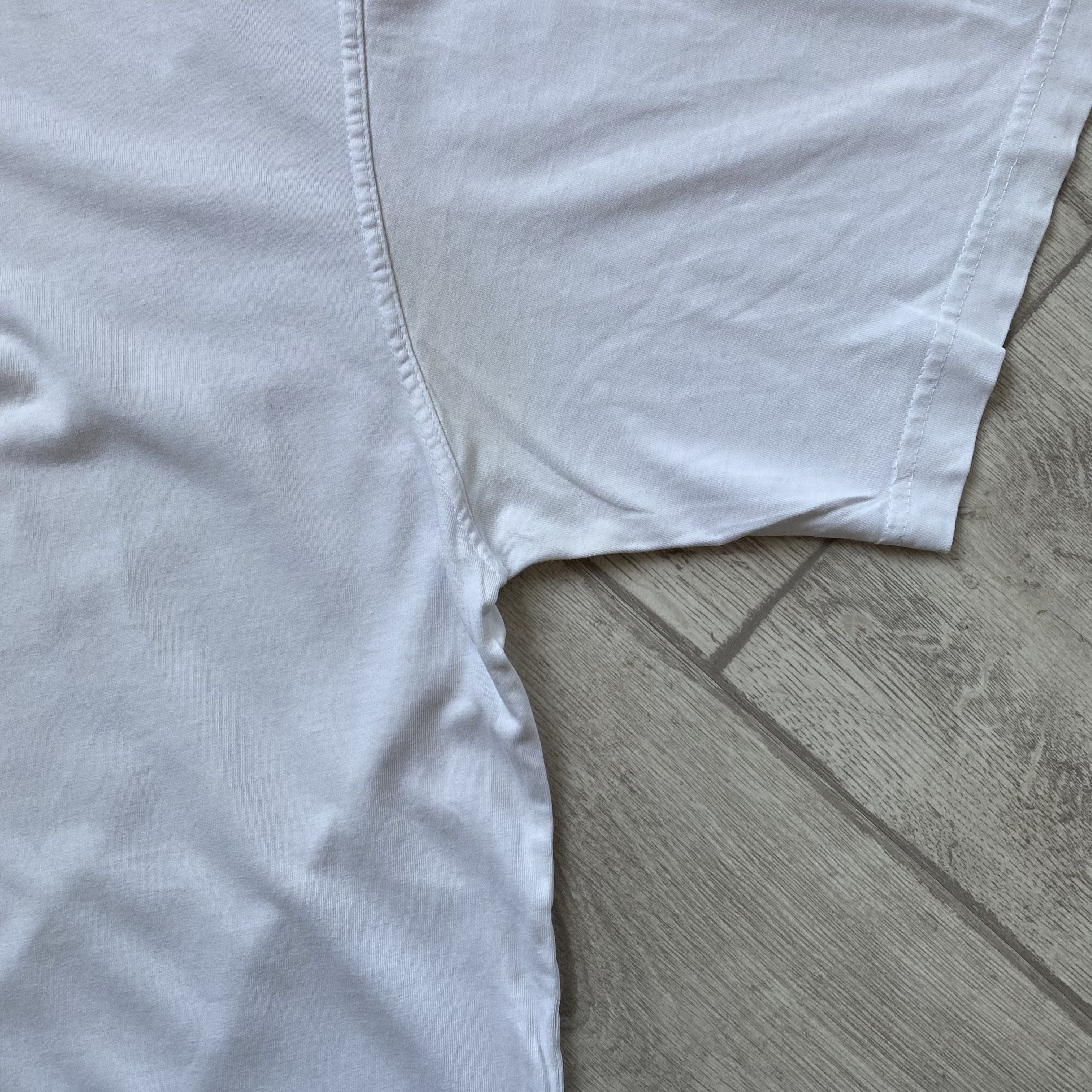 Quiksilver 🏄🏼‍♂️ Trashed Vintage 80s Quiksilver Surf Tee Centr Logo Size US L / EU 52-54 / 3 - 9 Thumbnail
