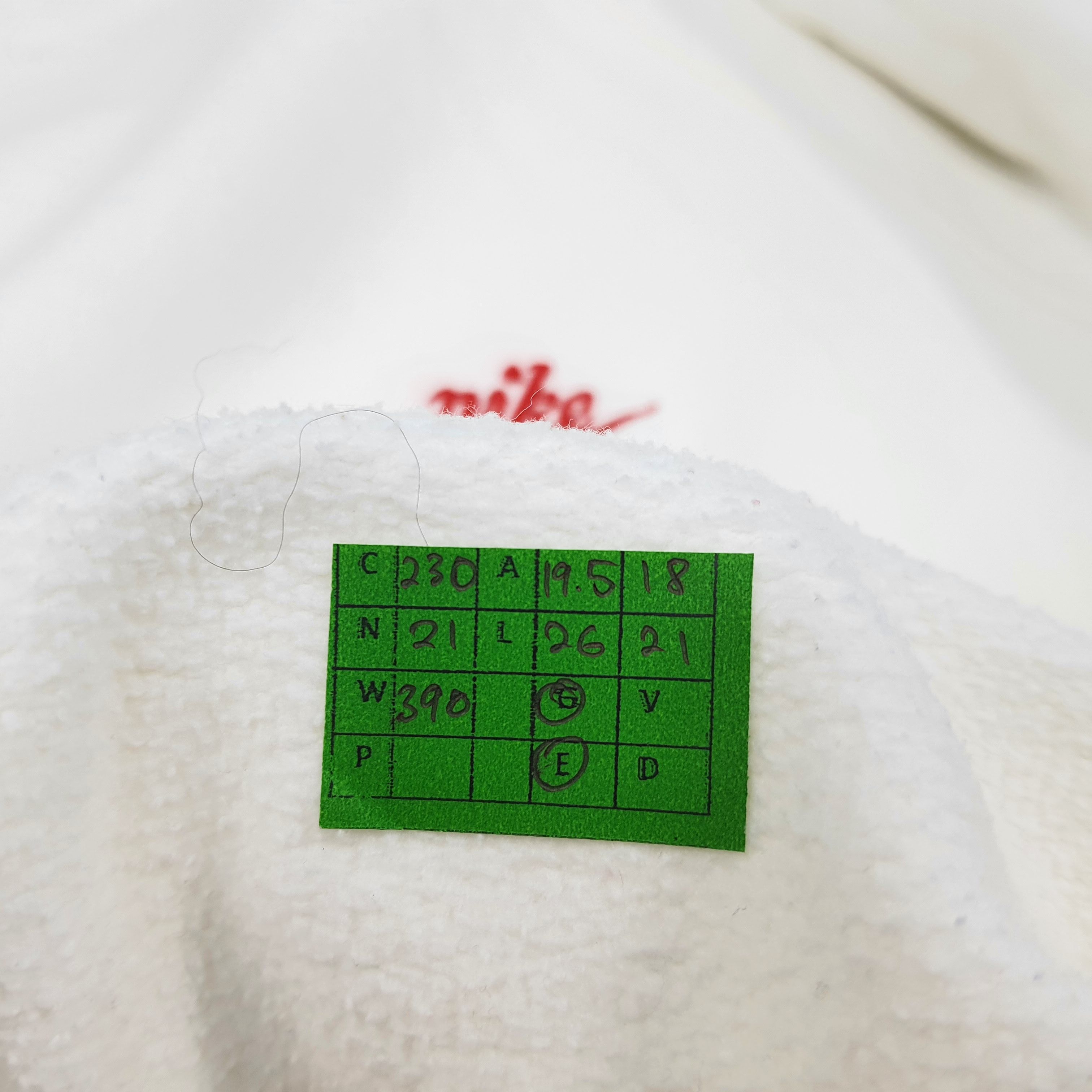 Nike × Vintage Vintage Nike Small Logo Embroidery Sweatshirt C230N21 Size US S / EU 44-46 / 1 - 8 Thumbnail