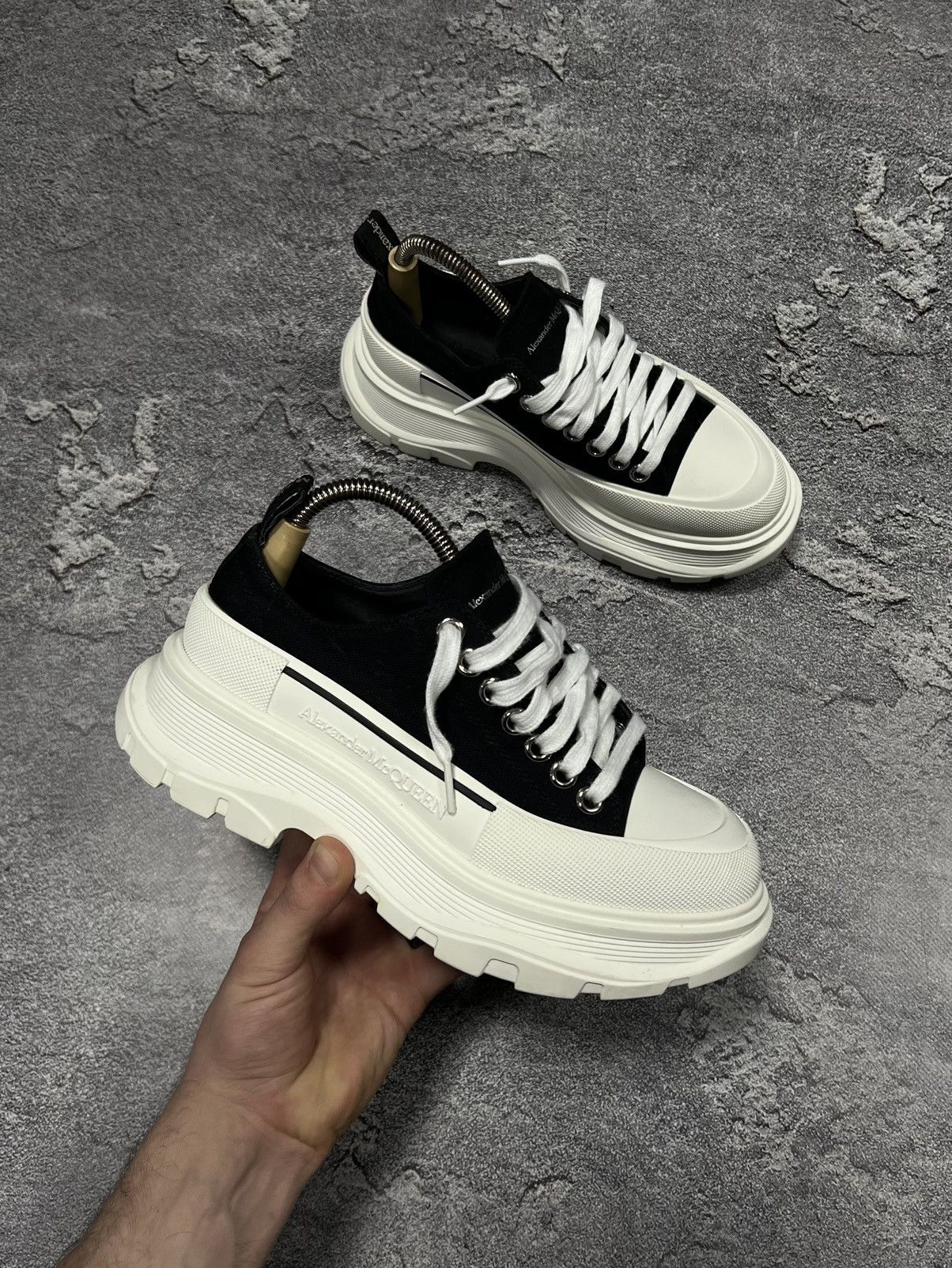 Alexander McQueen × Designer ALEXANDER MCQUEEN Tread Slick Lace Up Sneakers Size 38 Size US 8 / IT 38 - 3 Thumbnail