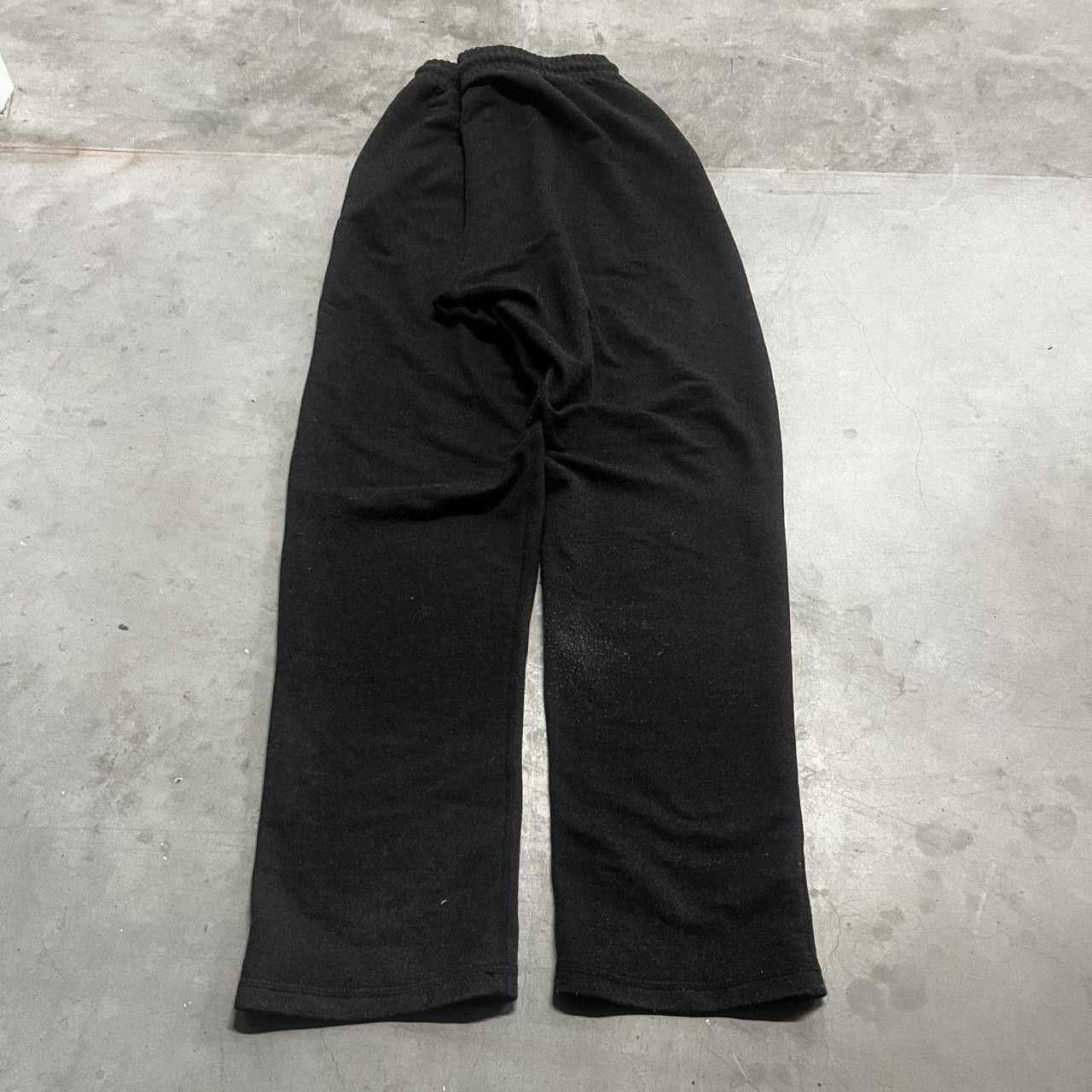 Vintage Vintage Y2K/2000s Black Loungewear Essential Sweatpants with drawstring waistband and pockets! Size US 34 / EU 50 - 4 Thumbnail