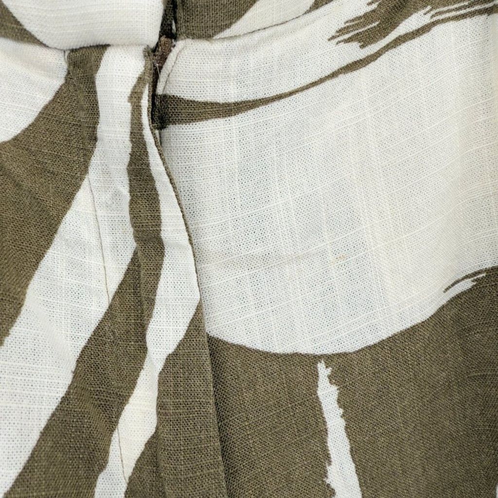 Massimo Dutti MASSIMO DUTTI Olive Green Cream Maximalist Resort Shorts 6 Size 28" / US 6 / IT 42 - 4 Thumbnail