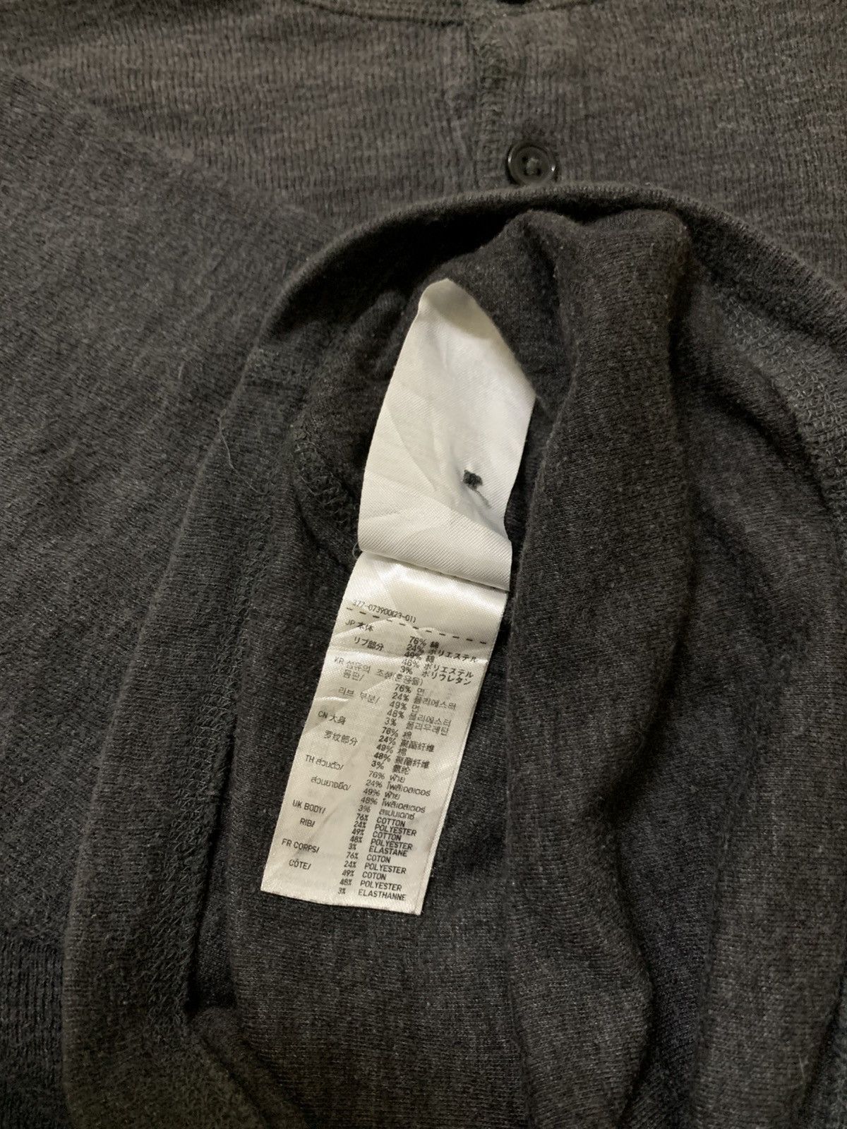 Jun Takahashi Undercover Jun Takahashi x Uniqlo Size US L / EU 52-54 / 3 - 7 Thumbnail