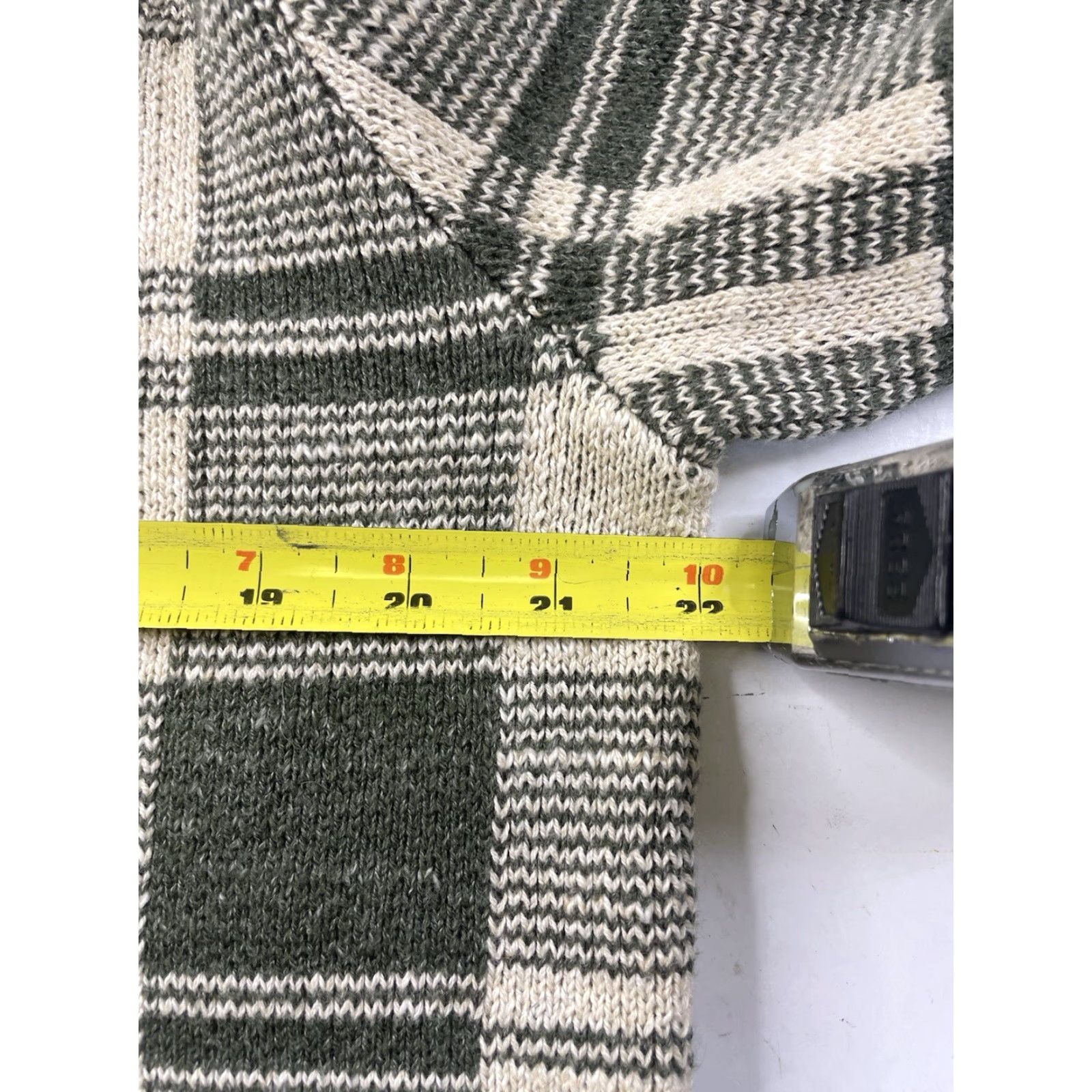 J.Crew J.CREW Men’s Cotton Knit Chore Jacket Sweater Heather Cypress Plaid Medium NWT Size US M / EU 48-50 / 2 - 8 Thumbnail