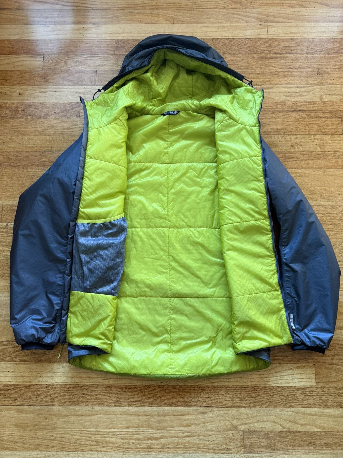Arc'teryx ARC'TERYX Nuclei AR Jacket Size L Gray Puffer Insulated Size US L / EU 52-54 / 3 - 3 Thumbnail