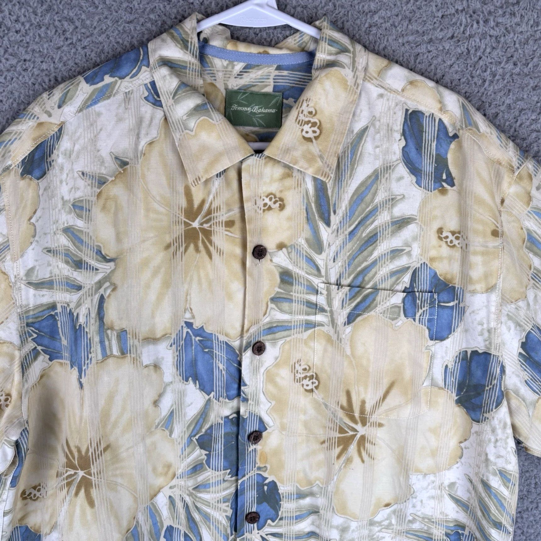 Tommy Bahama Tommy Bahama Hawaiian Shirt Mens L Silk Linen Floral AOP Button-Up Collared Short Sleeve Trendy Beach Size US L / EU 52-54 / 3 - 2 Thumbnail