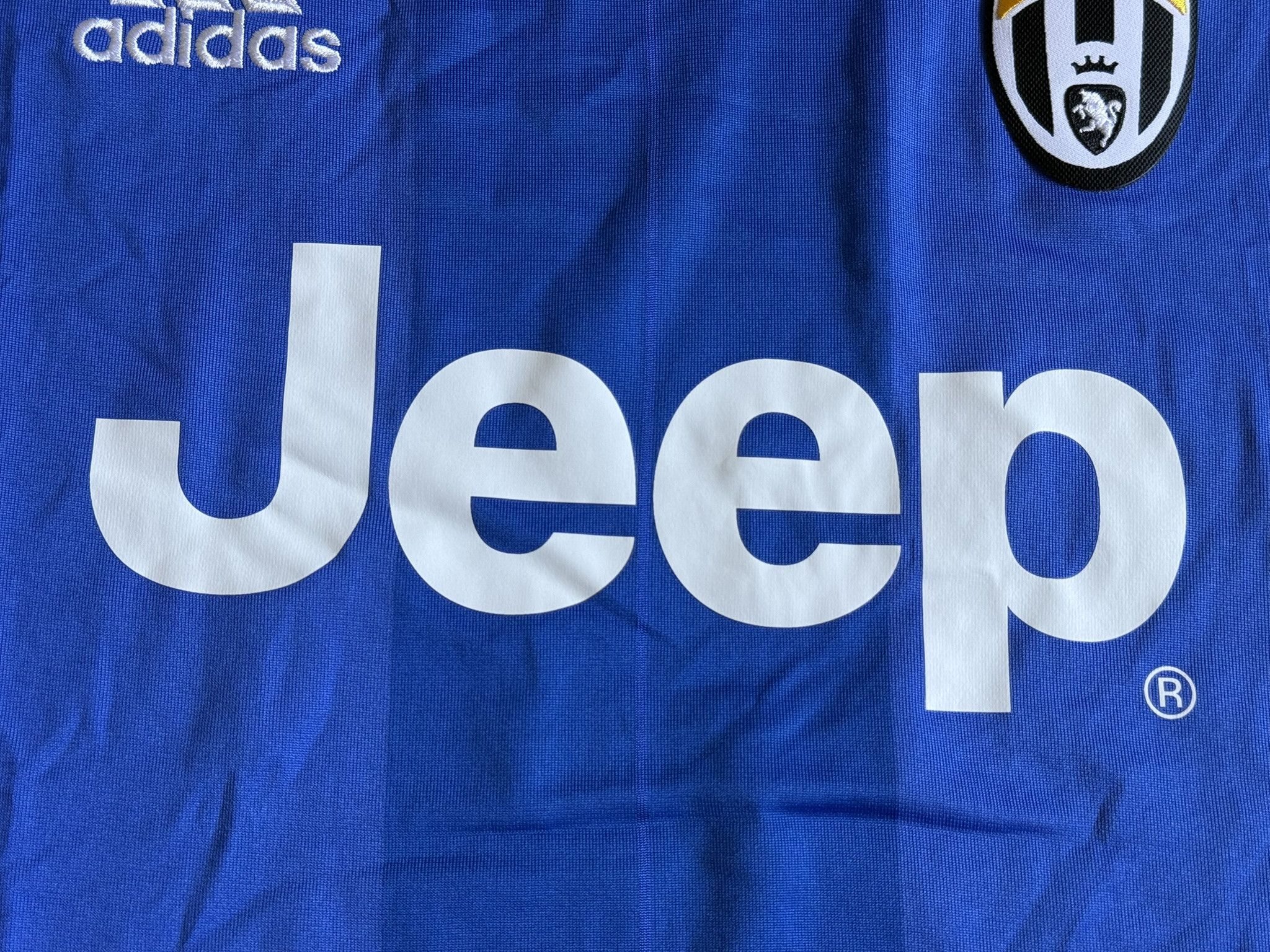 Adidas JUVENTUS 2016 2017 AWAY FOOTBALL SHIRT JERSEY MAGLIA S Size US S / EU 44-46 / 1 - 7 Thumbnail